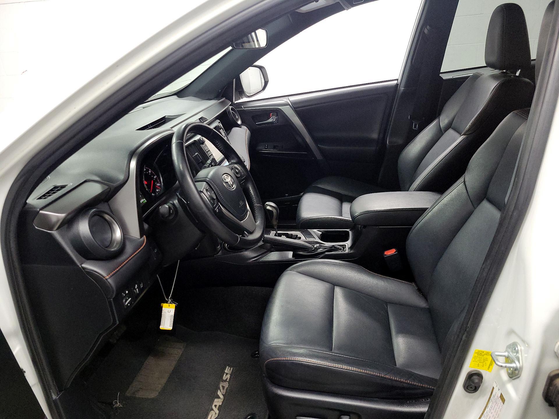 Thumbnail: 2017 Toyota RAV4 - 11