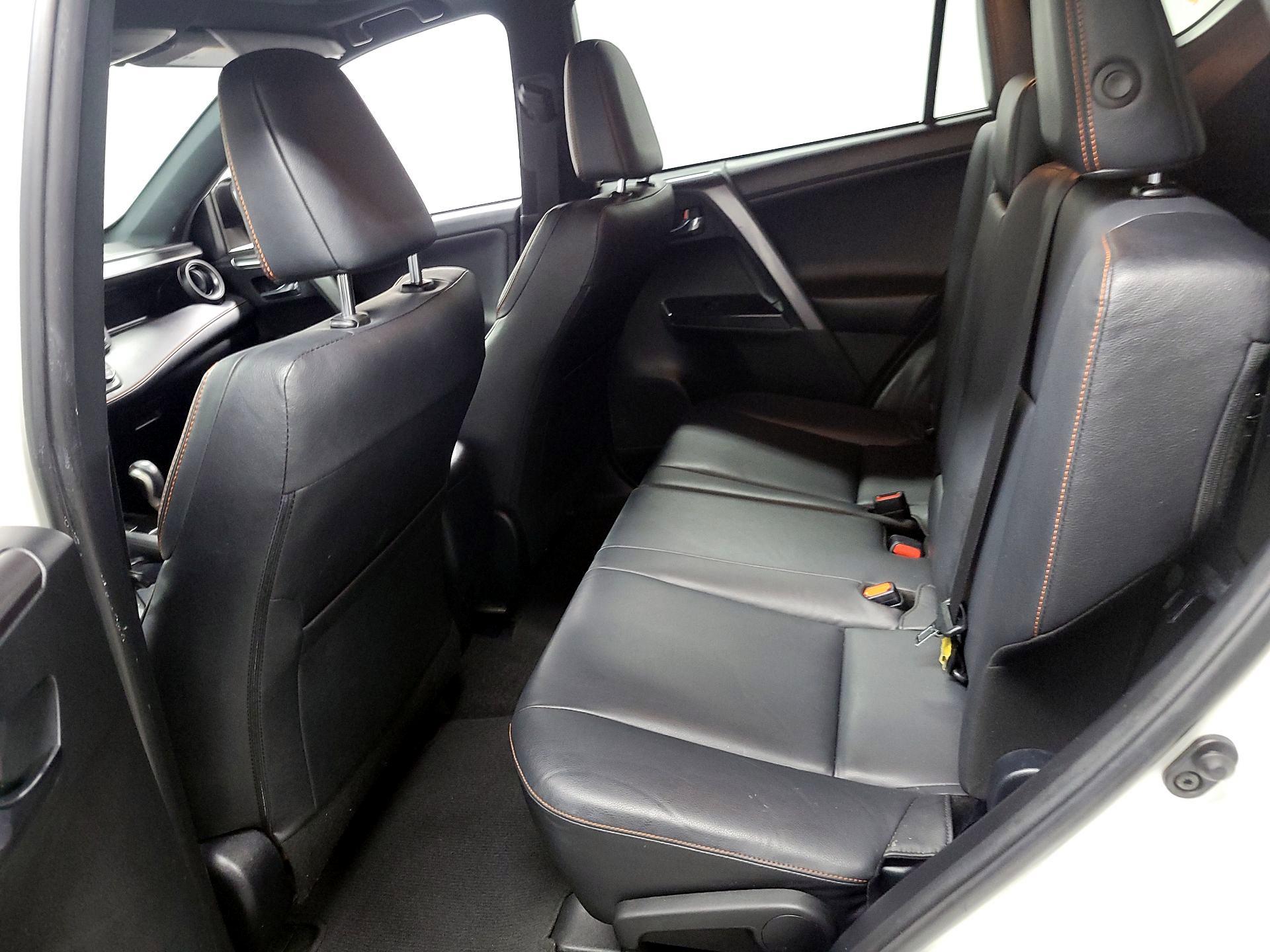 Thumbnail: 2017 Toyota RAV4 - 18