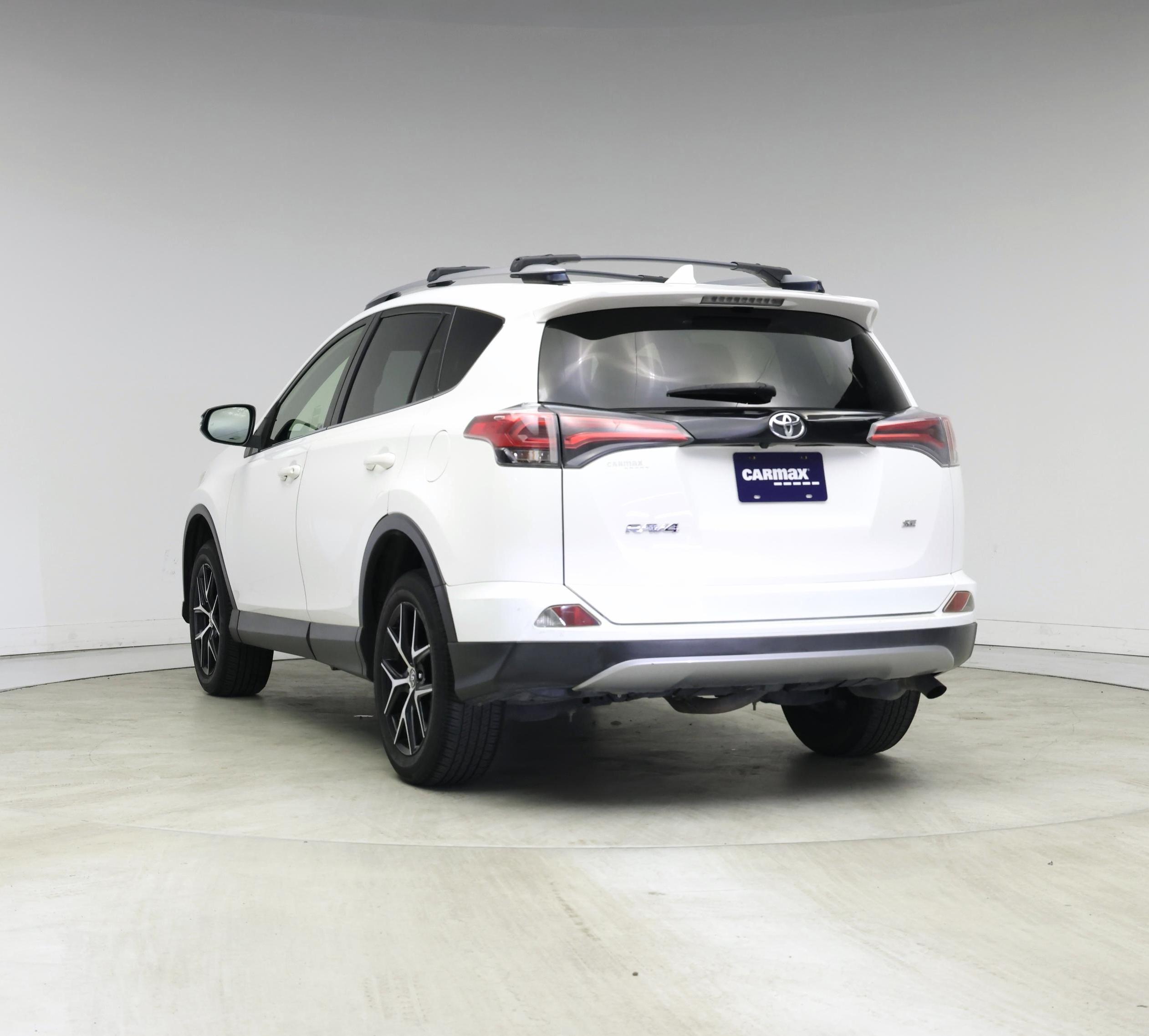 Thumbnail: 2017 Toyota RAV4 - 2