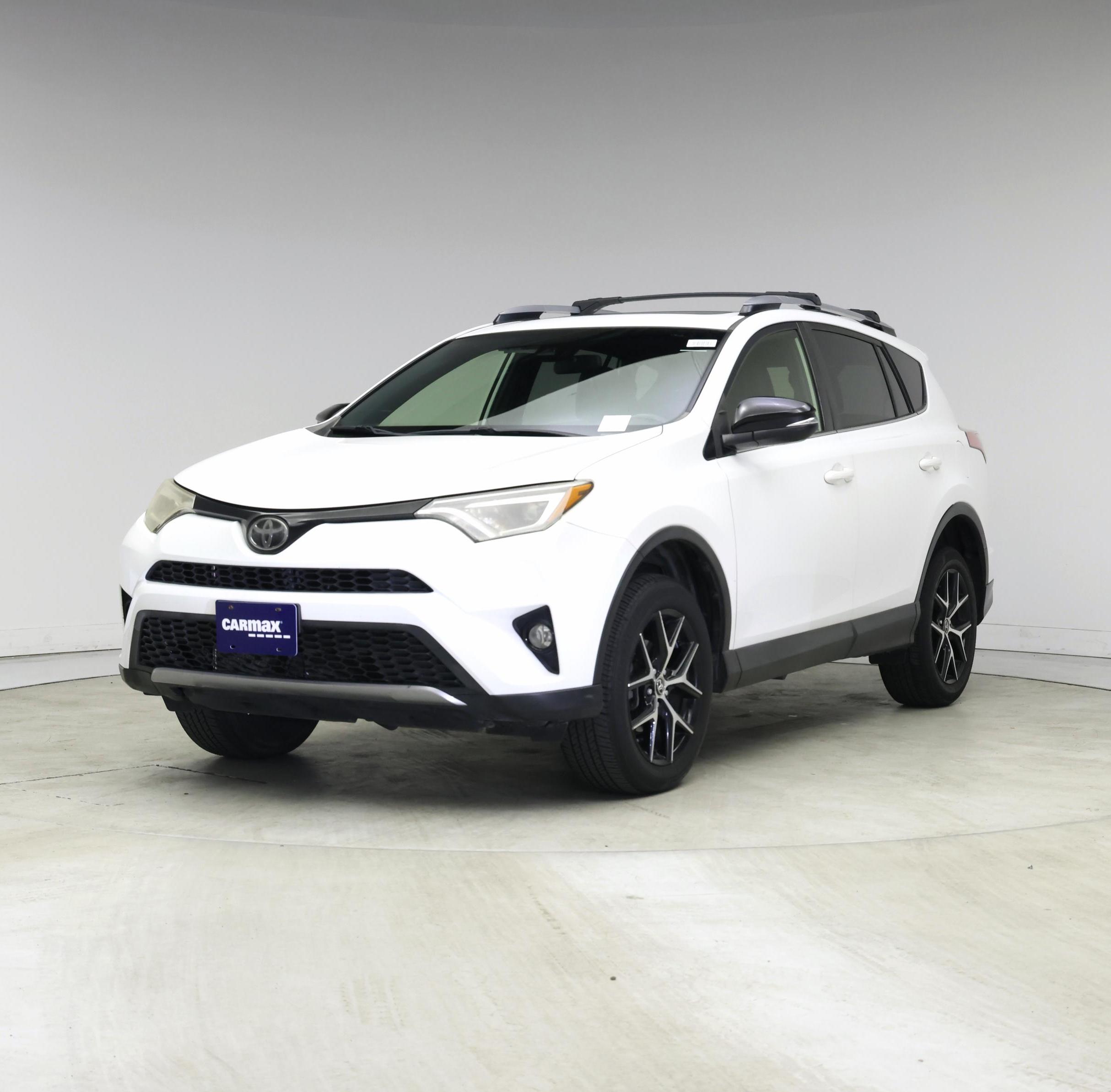 Thumbnail: 2017 Toyota RAV4 - 4