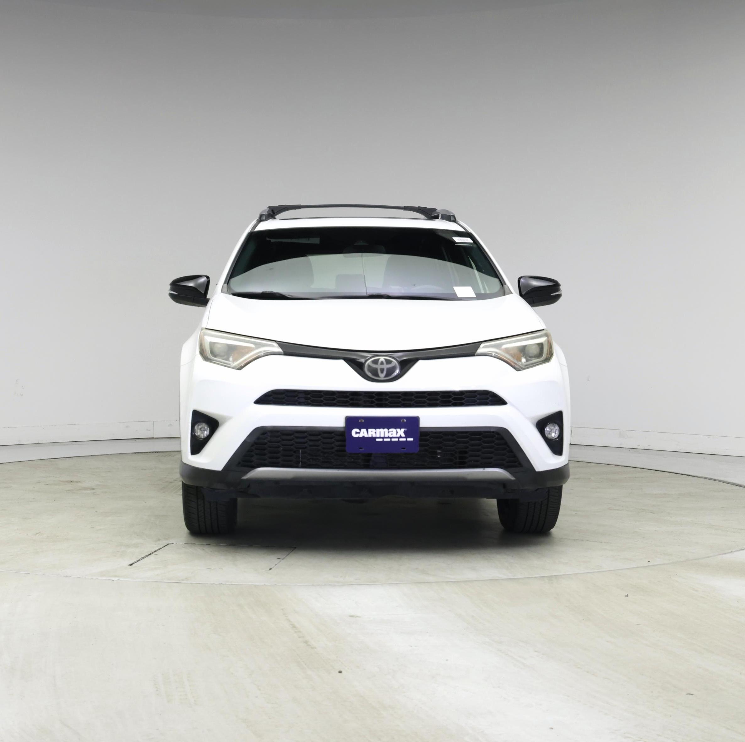 Thumbnail: 2017 Toyota RAV4 - 5