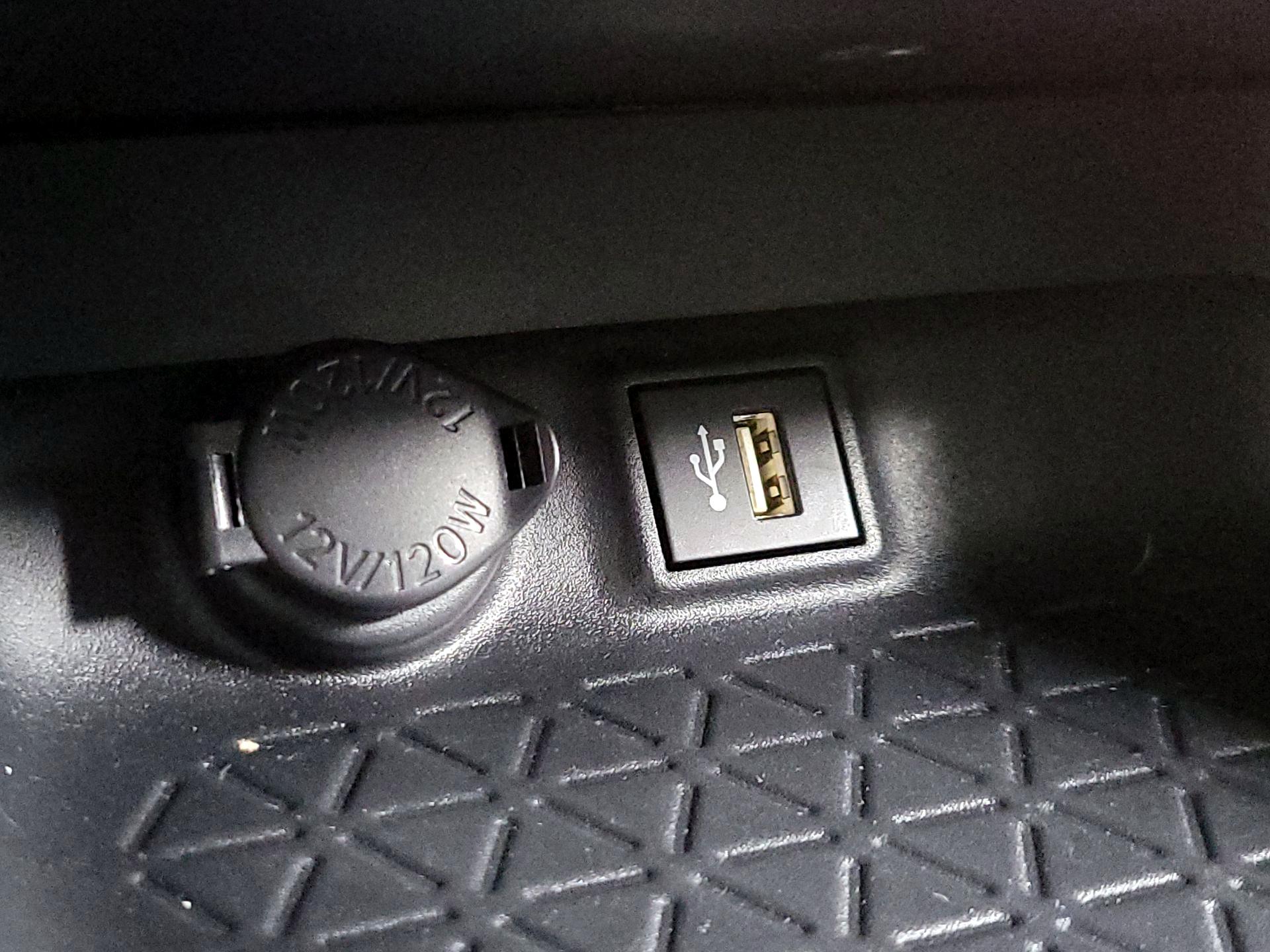 Thumbnail: 2024 Toyota RAV4 - 18
