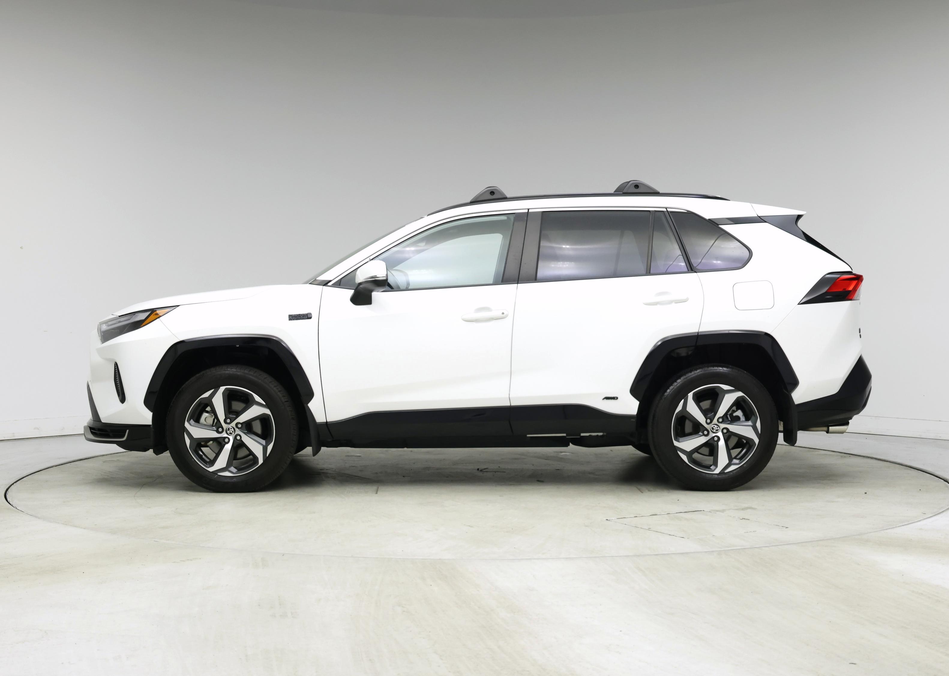 Thumbnail: 2024 Toyota RAV4 - 3