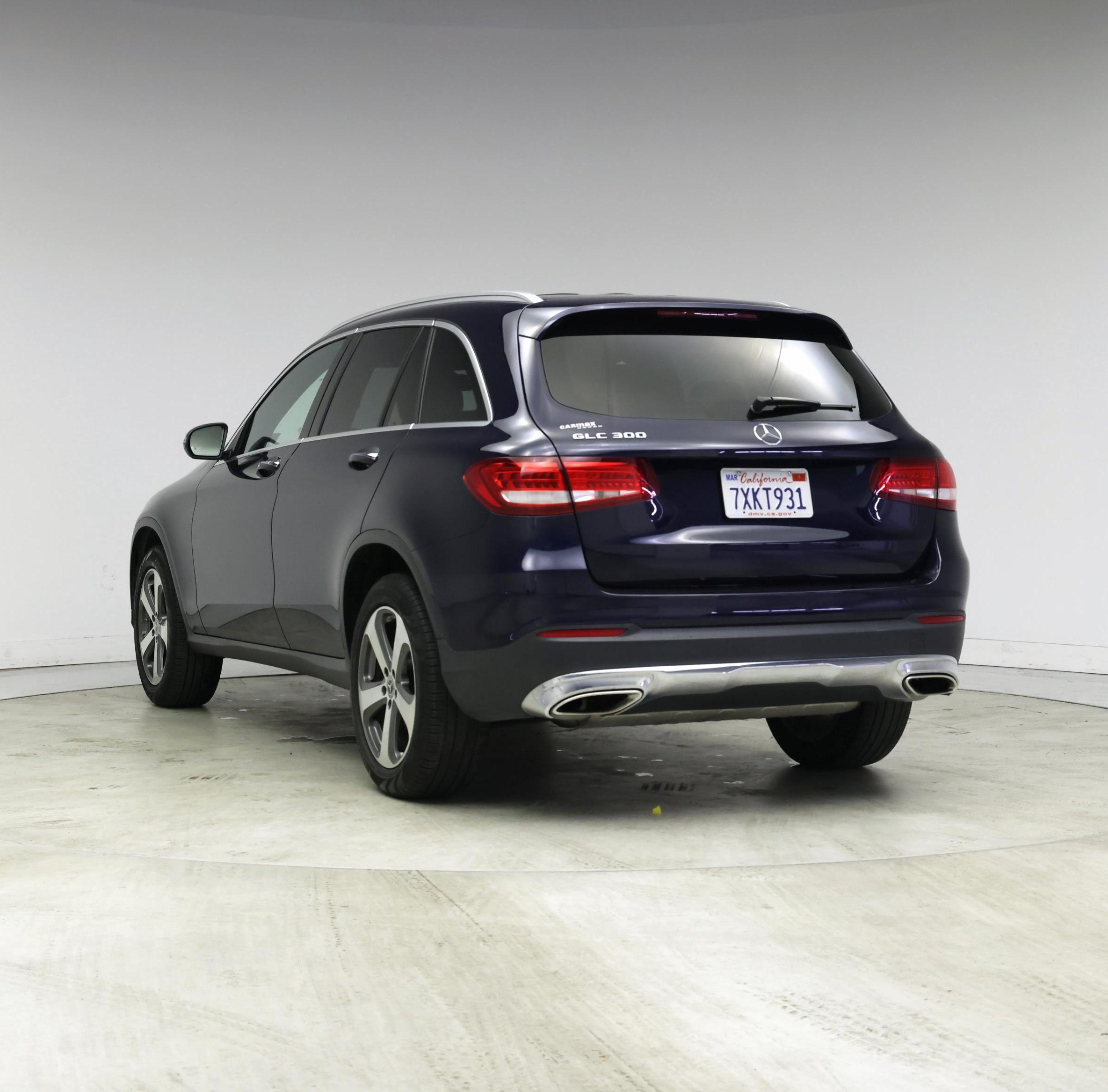 Thumbnail: 2017 Mercedes-Benz GLC - 2