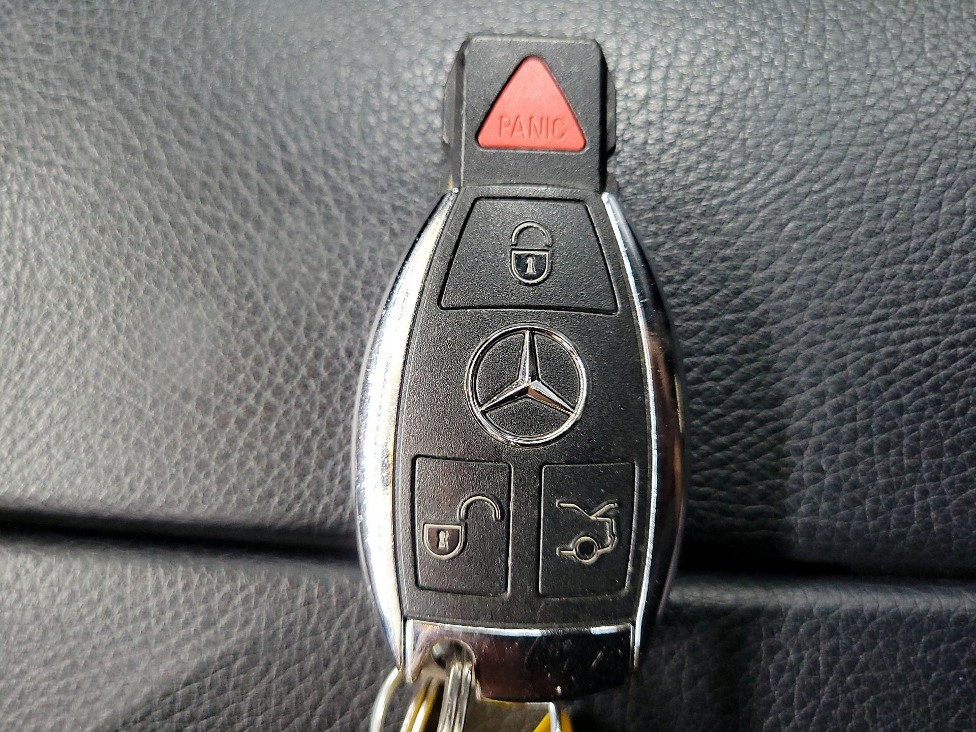 Thumbnail: 2017 Mercedes-Benz GLC - 20