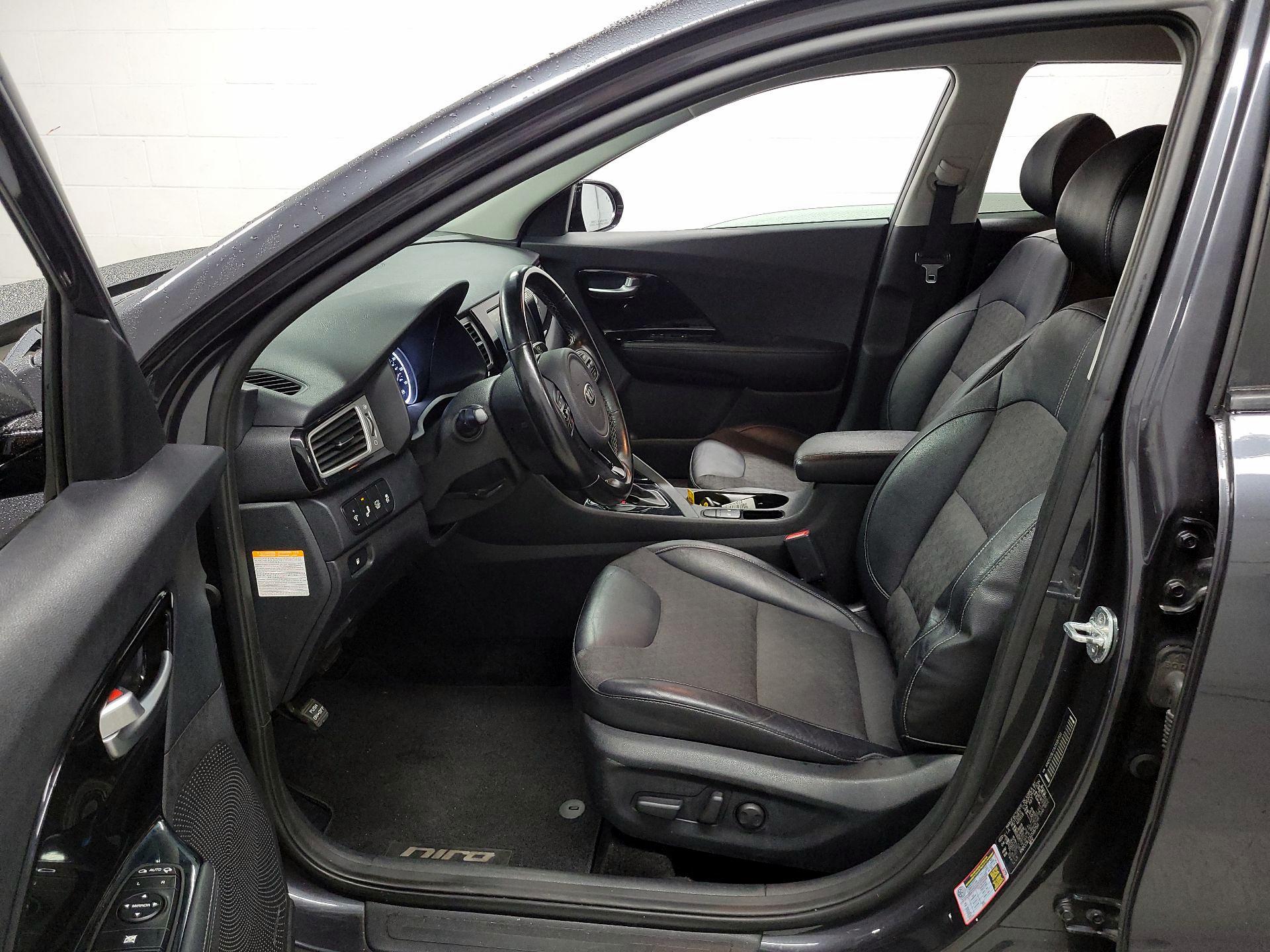 Thumbnail: 2018 Kia Niro - 11