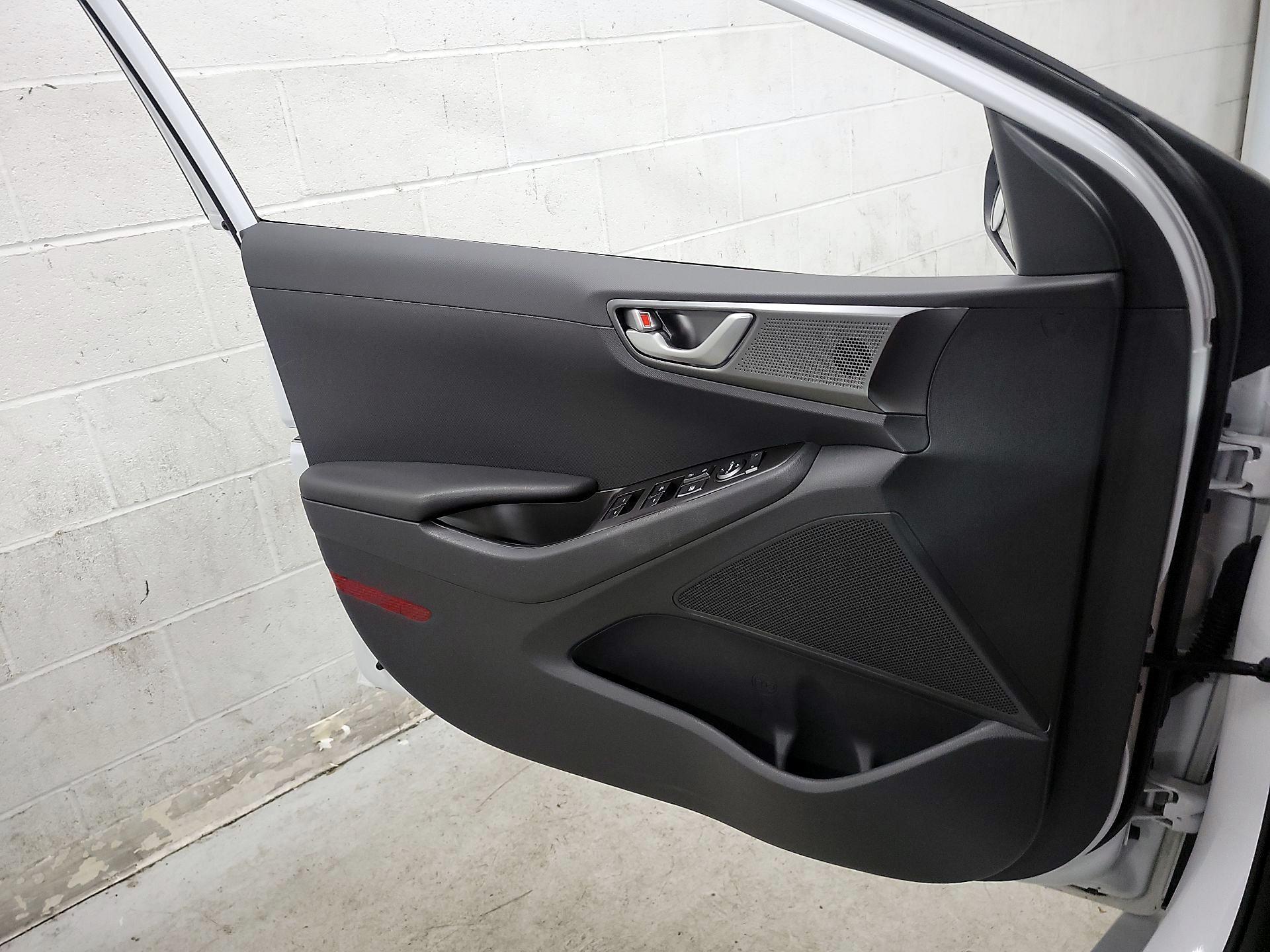 Thumbnail: 2021 Hyundai Ioniq - 12