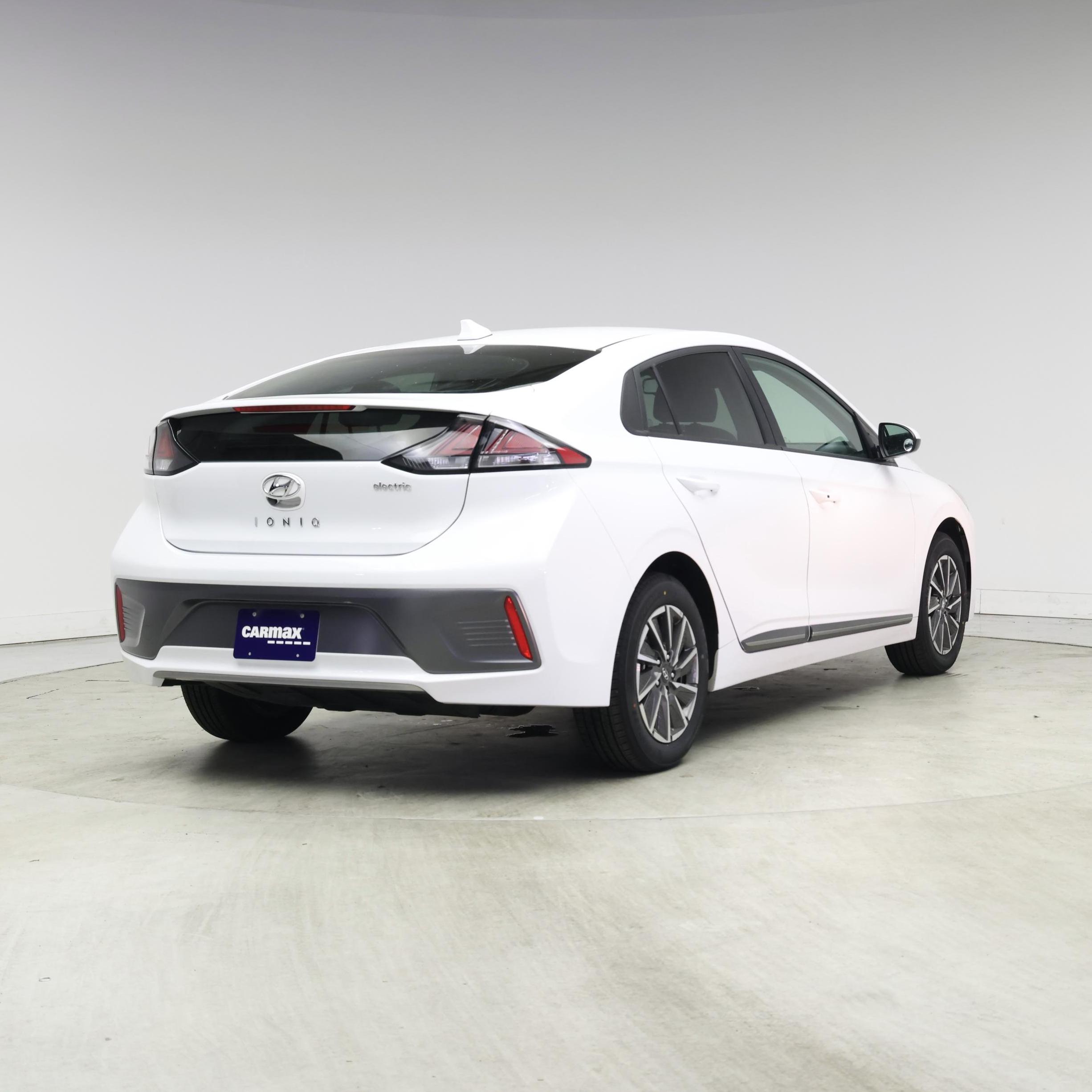 Thumbnail: 2021 Hyundai Ioniq - 8