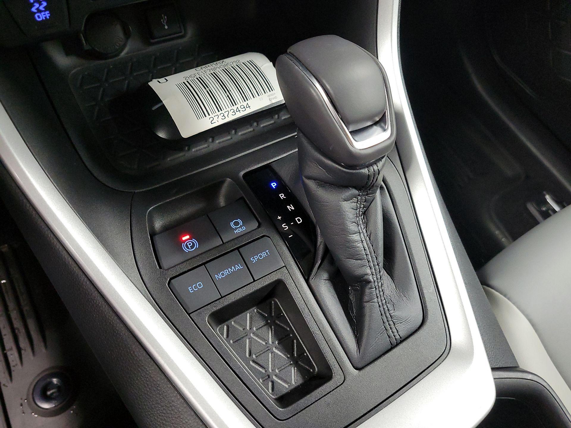 Thumbnail: 2022 Toyota RAV4 - 16