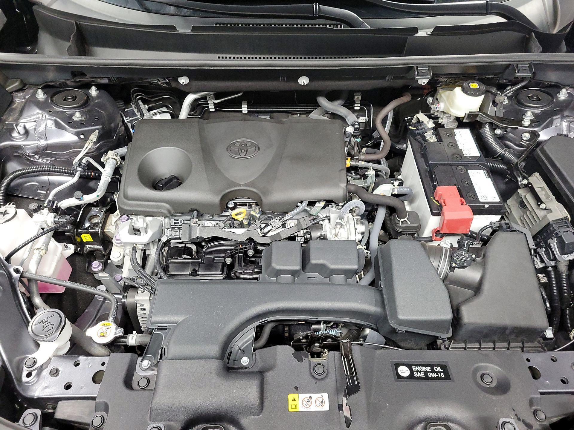 Thumbnail: 2022 Toyota RAV4 - 19