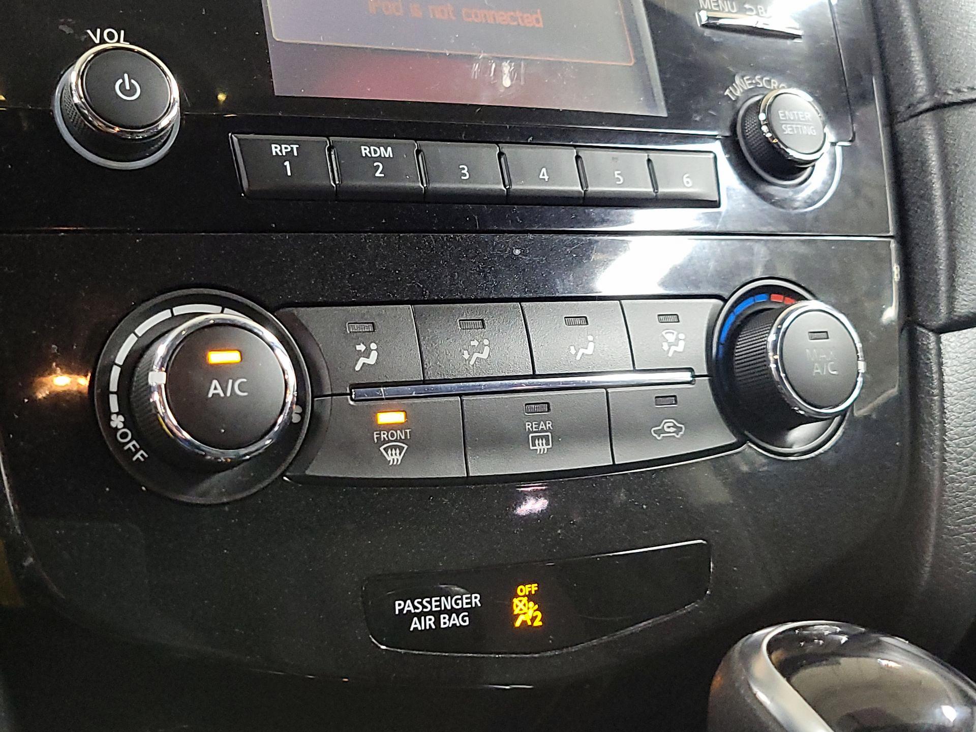 Thumbnail: 2017 Nissan Rogue - 16