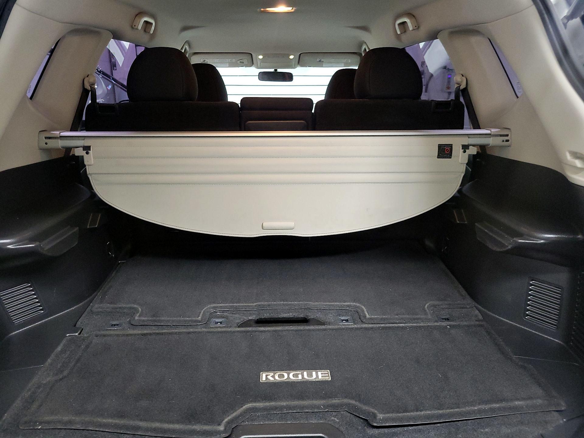 Thumbnail: 2017 Nissan Rogue - 19