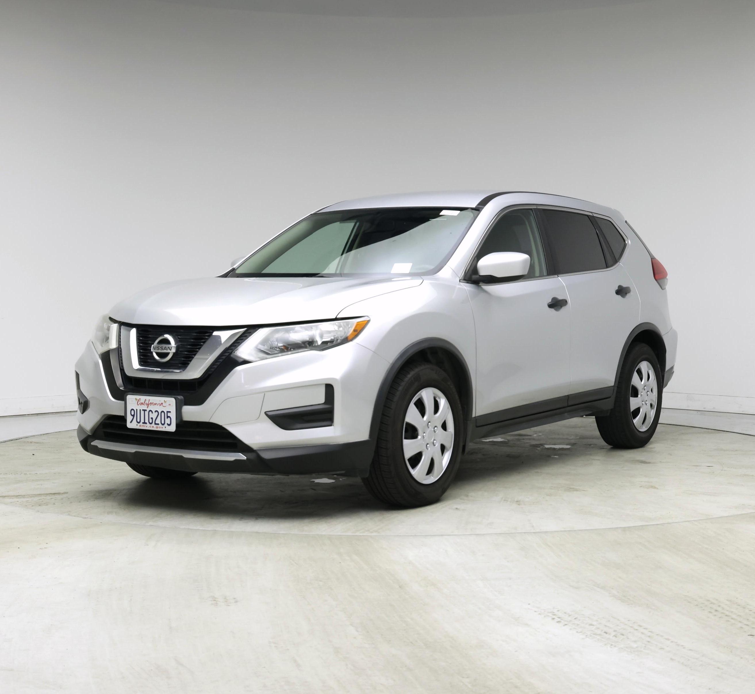 Thumbnail: 2017 Nissan Rogue - 4