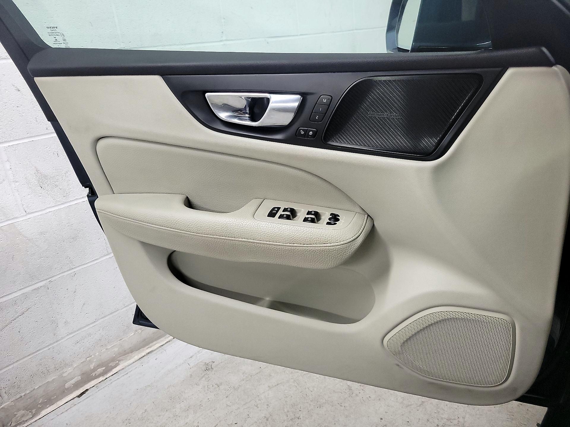 Thumbnail: 2020 Volvo S60 - 12