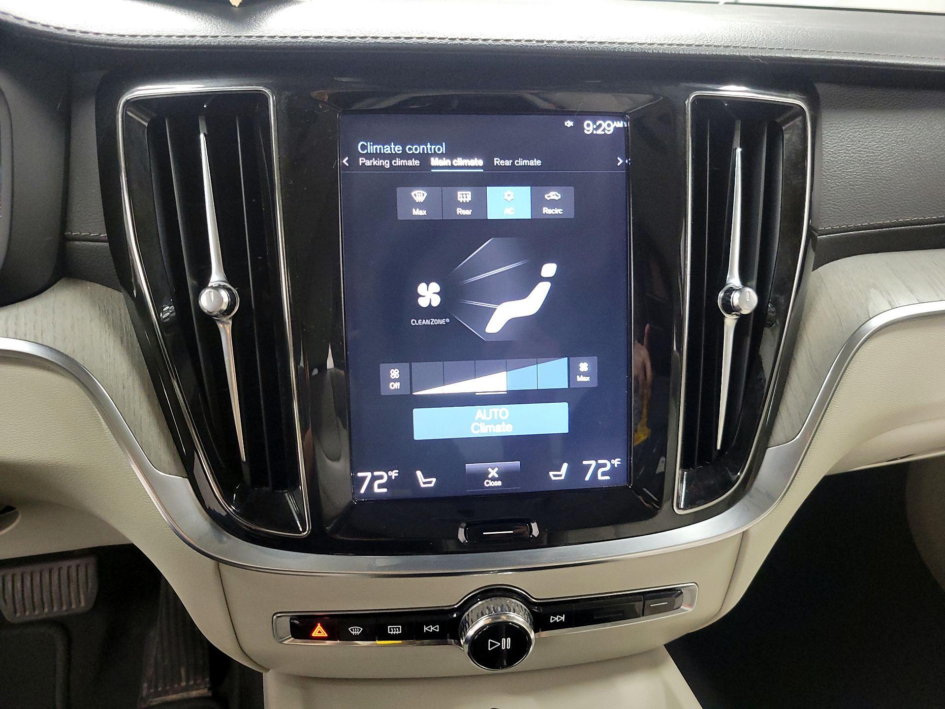 Thumbnail: 2020 Volvo S60 - 17