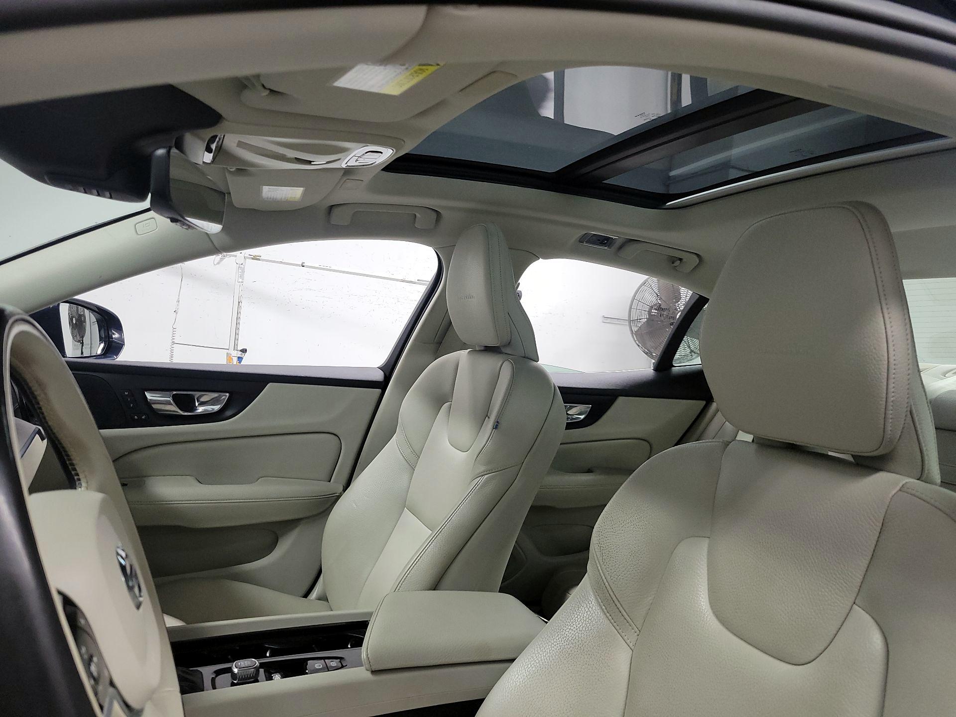 Thumbnail: 2020 Volvo S60 - 20