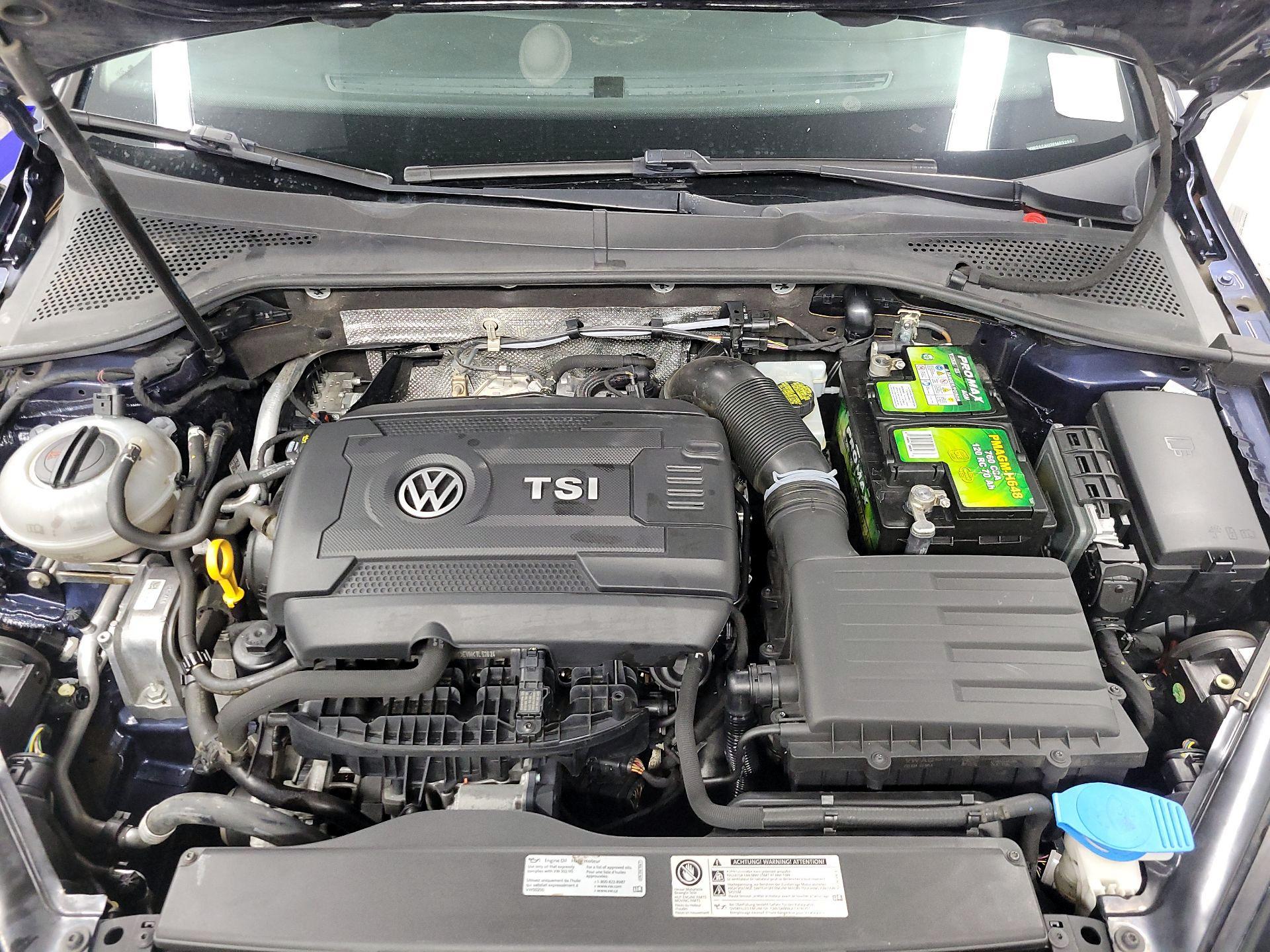 Thumbnail: 2015 Volkswagen Golf - 19