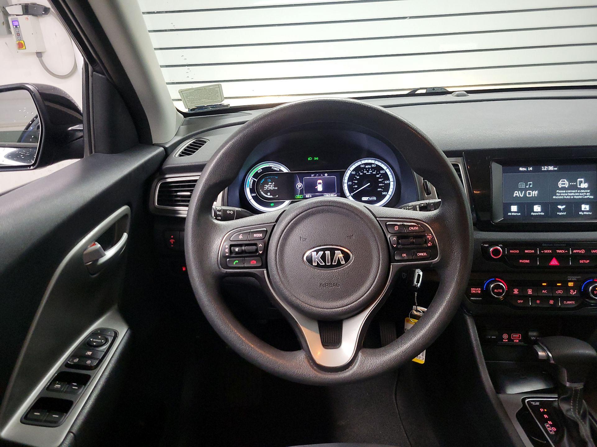 Thumbnail: 2019 Kia Niro - 10