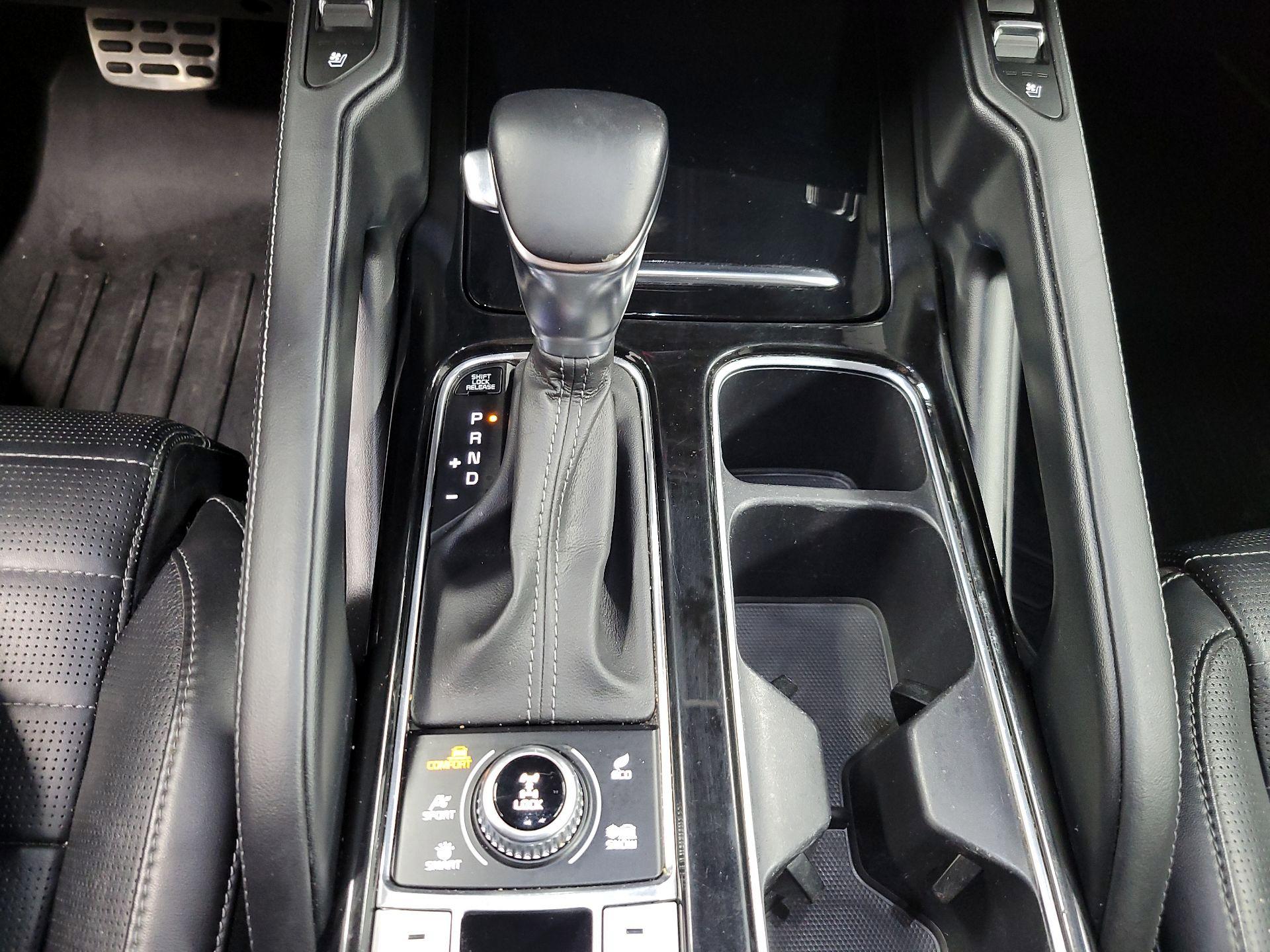 Thumbnail: 2022 Kia Telluride - 17