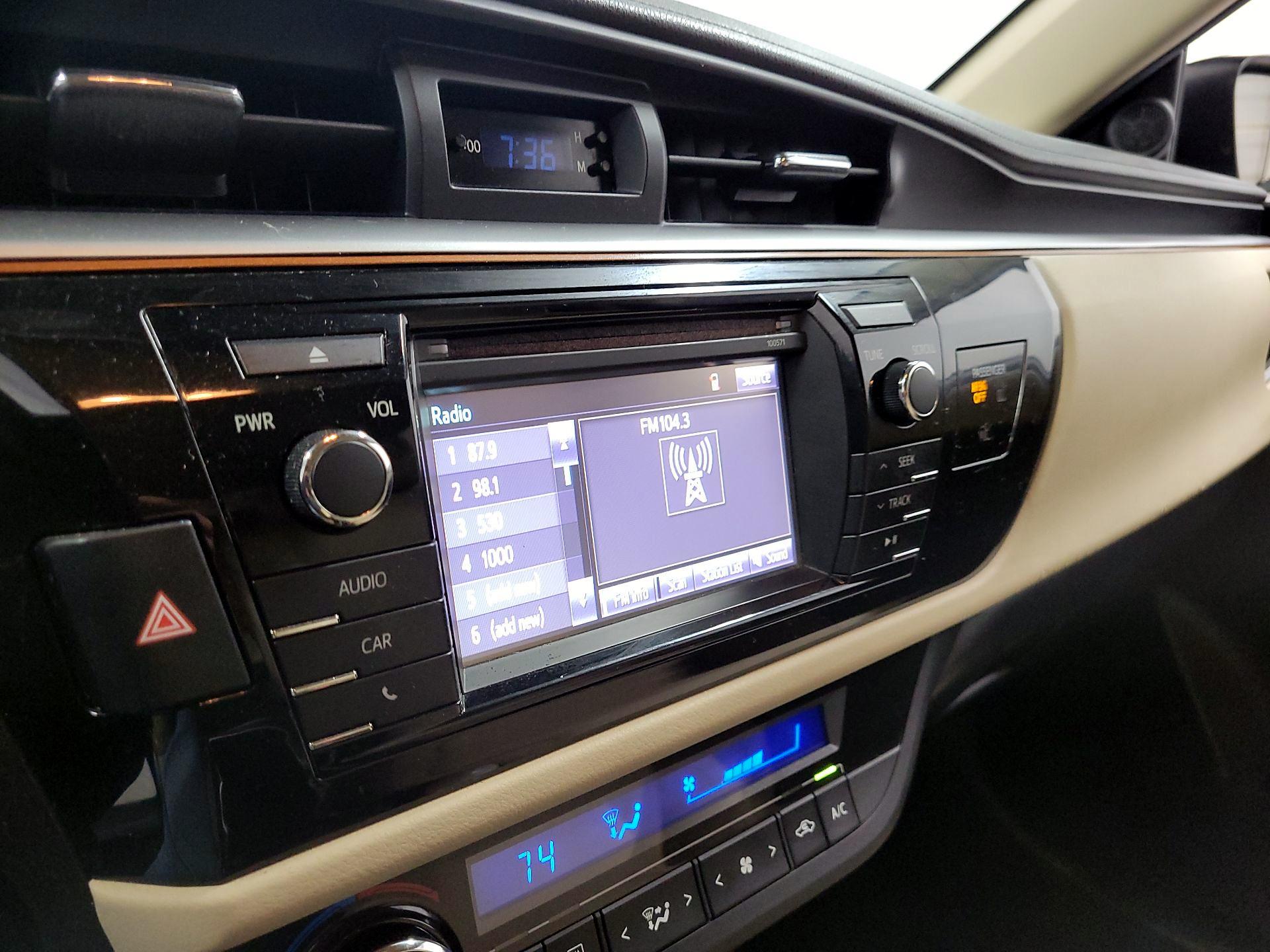 Thumbnail: 2016 Toyota Corolla - 15