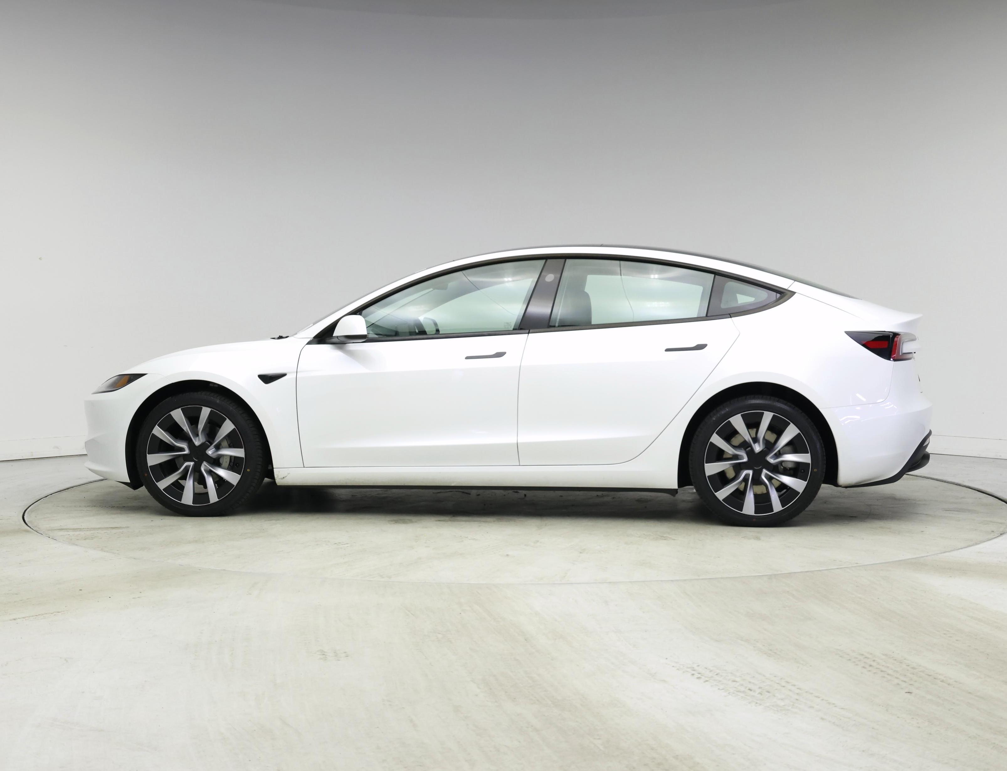 Thumbnail: 2025 Tesla Model 3 - 3