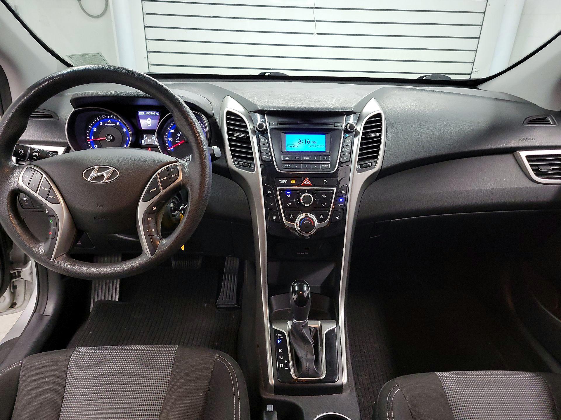 Thumbnail: 2016 Hyundai Elantra - 9