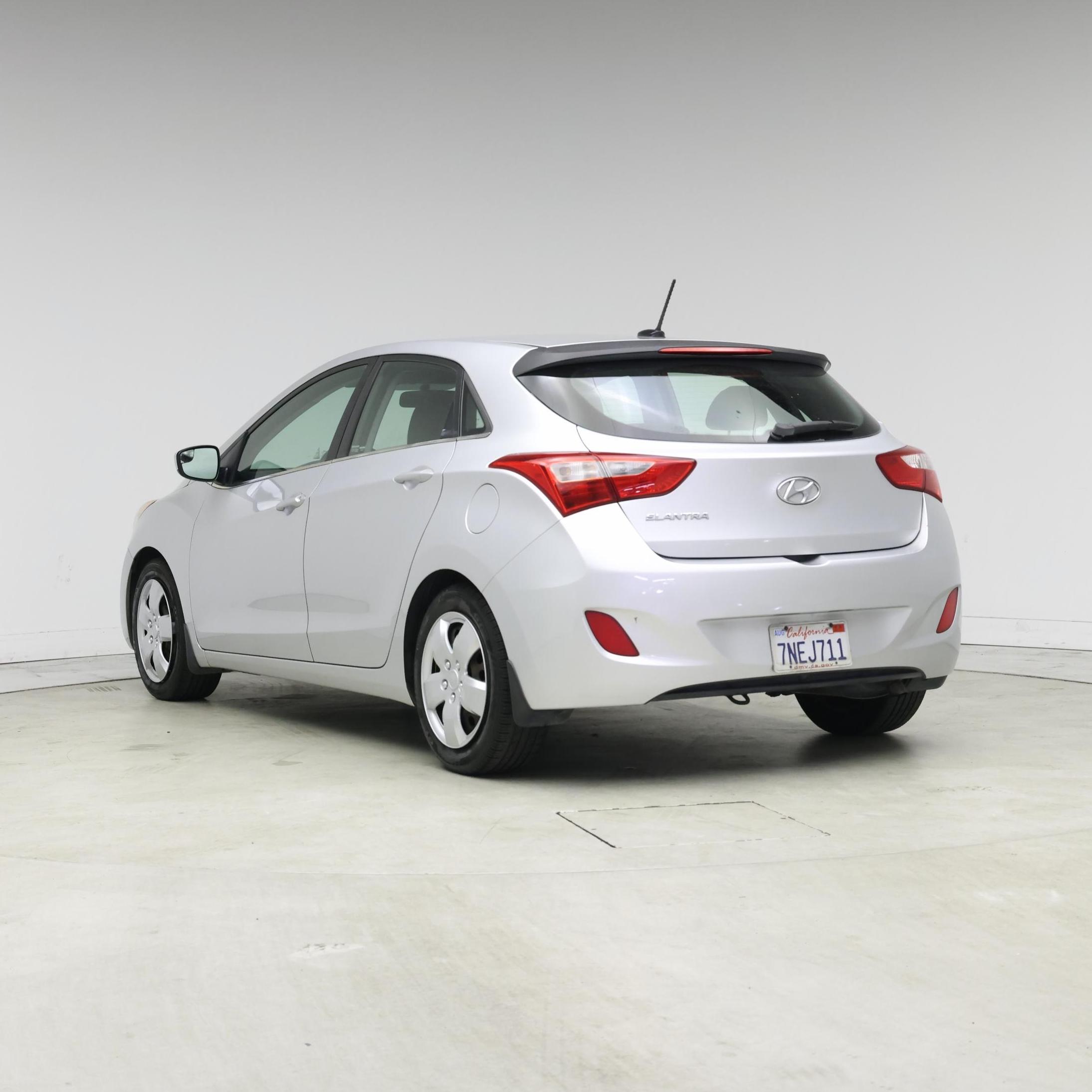 Thumbnail: 2016 Hyundai Elantra - 2