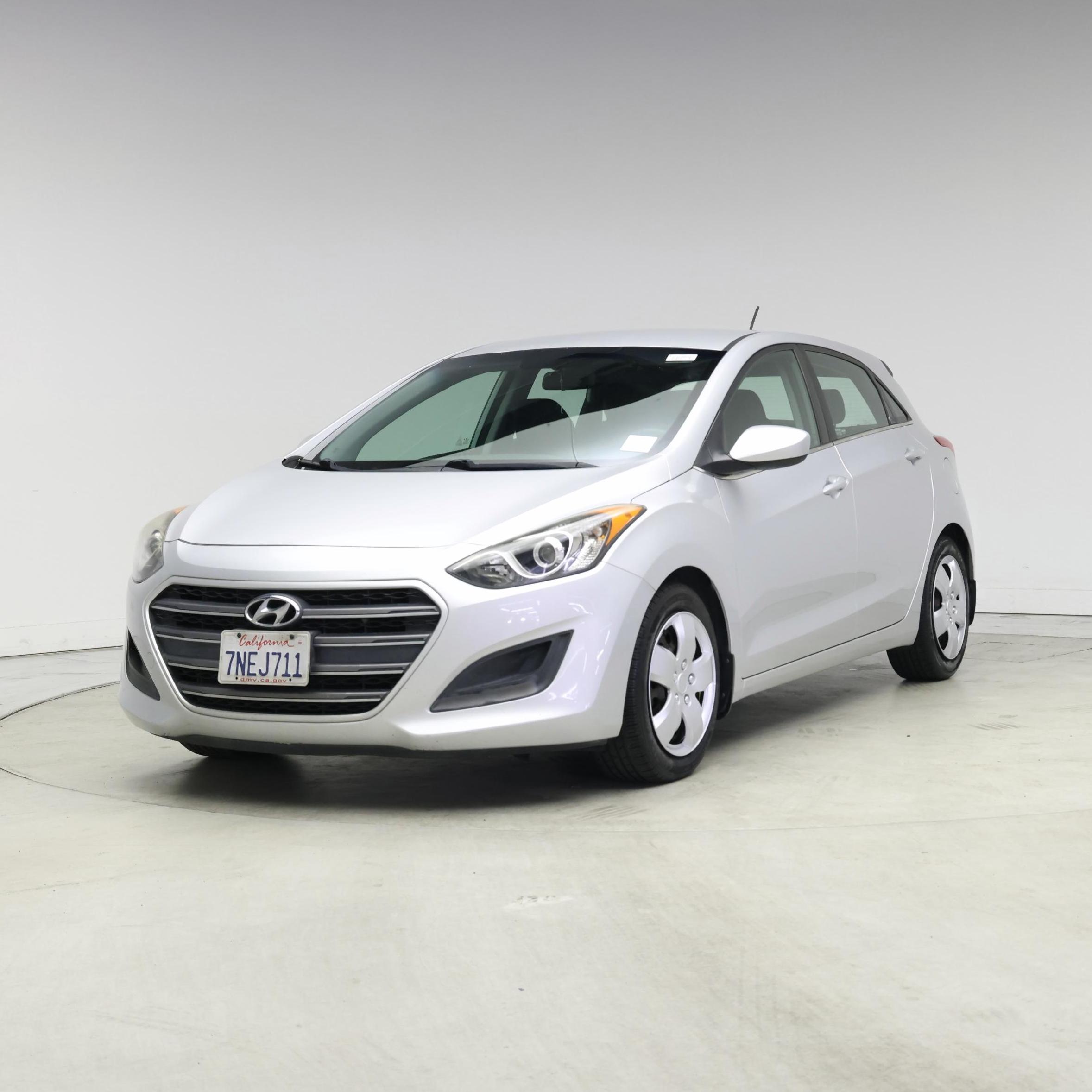 Thumbnail: 2016 Hyundai Elantra - 4