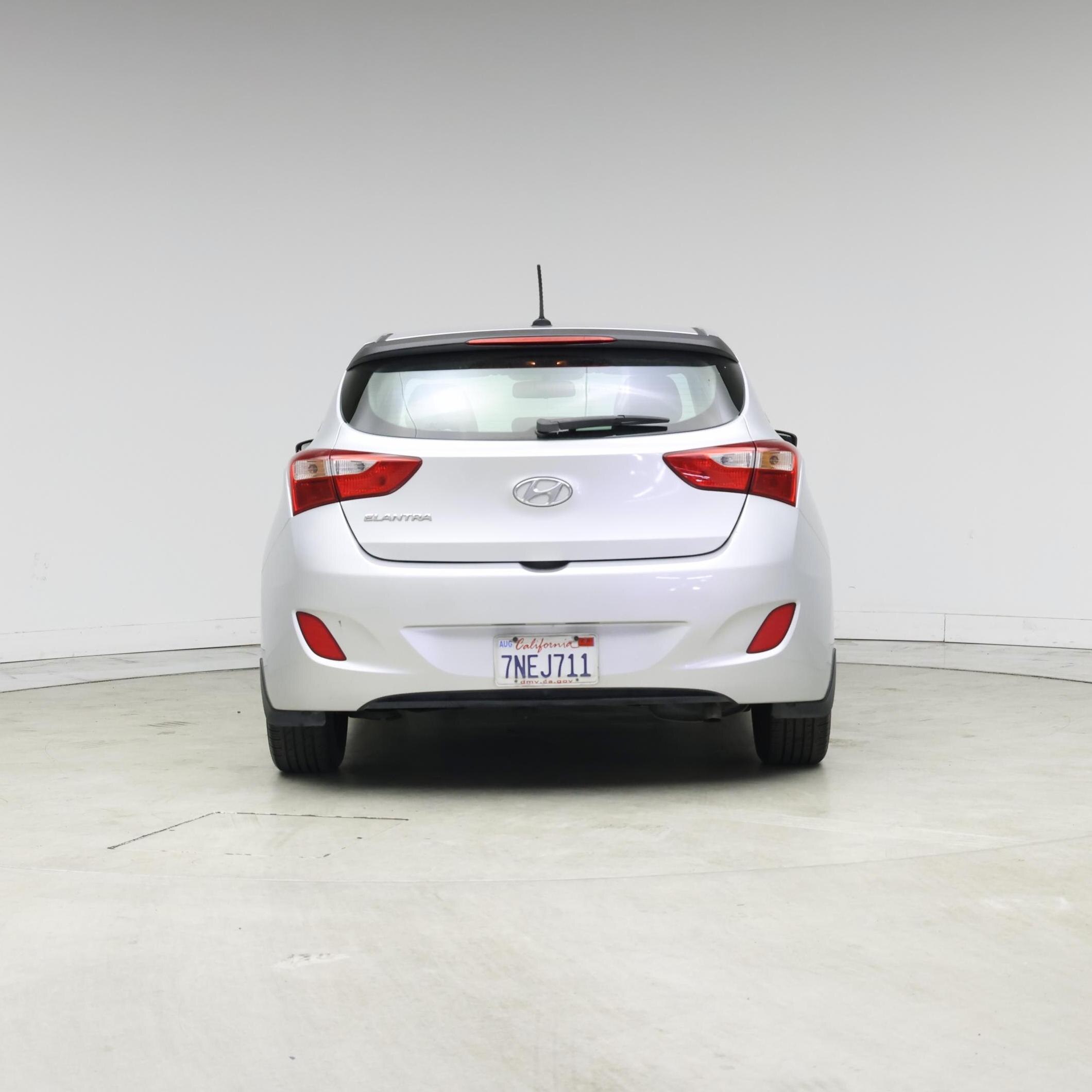 Thumbnail: 2016 Hyundai Elantra - 6