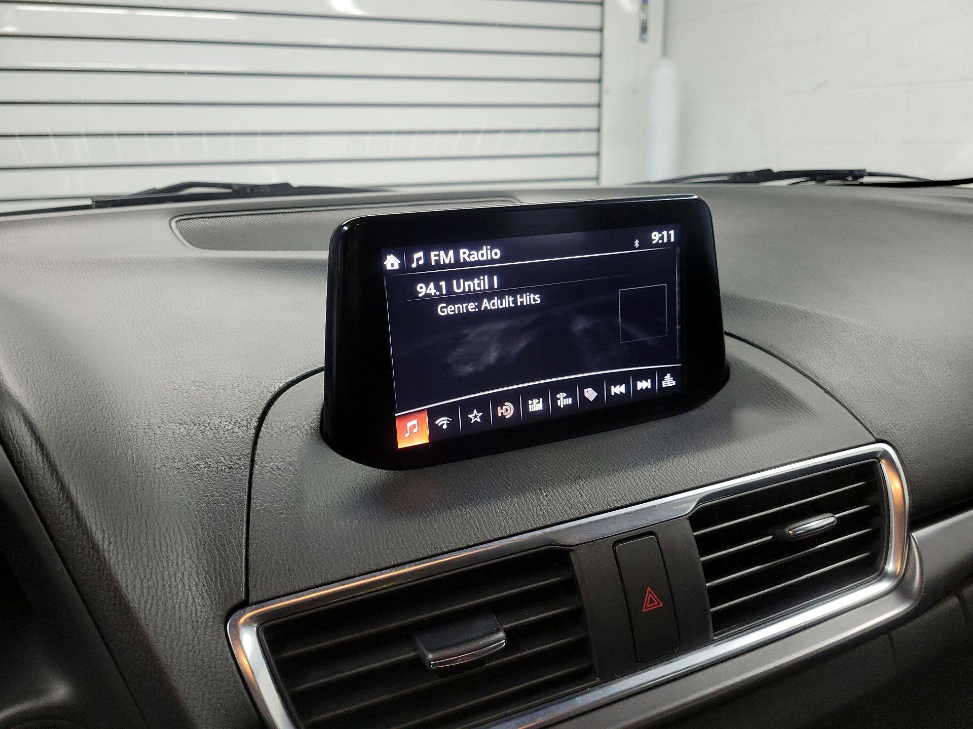 Thumbnail: 2017 Mazda Mazda3 - 14