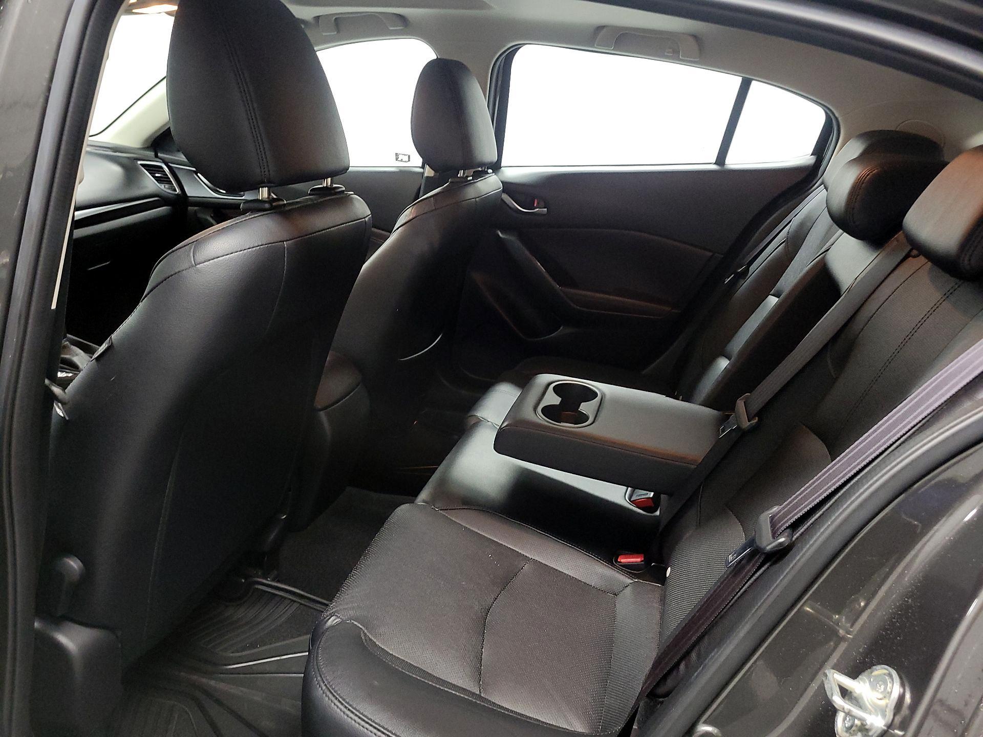 Thumbnail: 2017 Mazda Mazda3 - 17