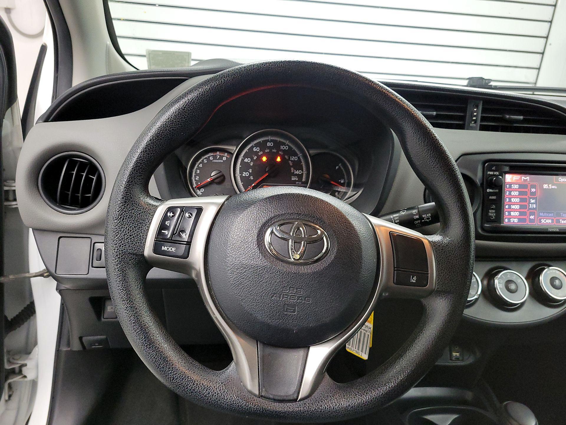 Thumbnail: 2017 Toyota Yaris - 10