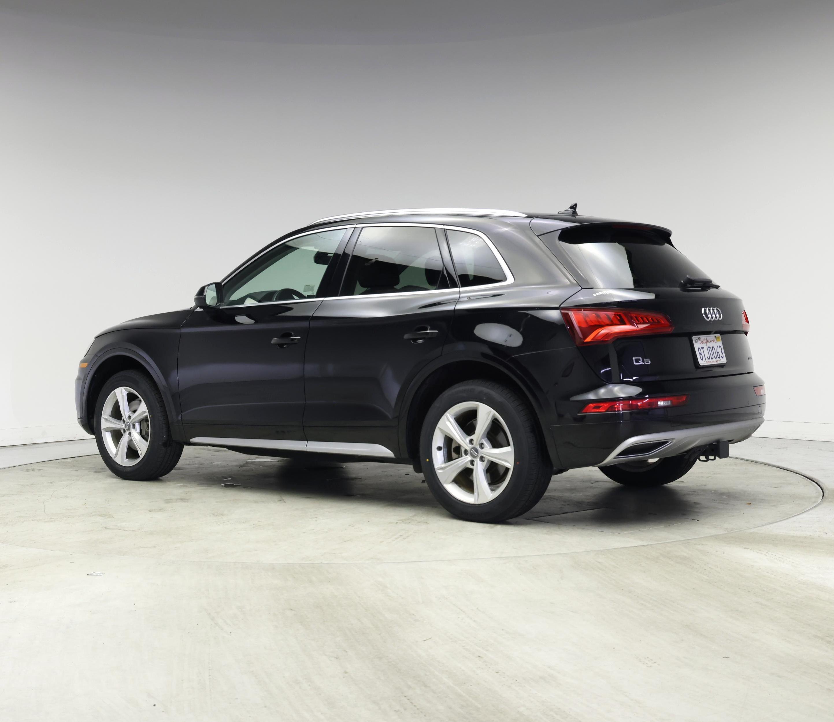 Thumbnail: 2020 Audi Q5 - 2