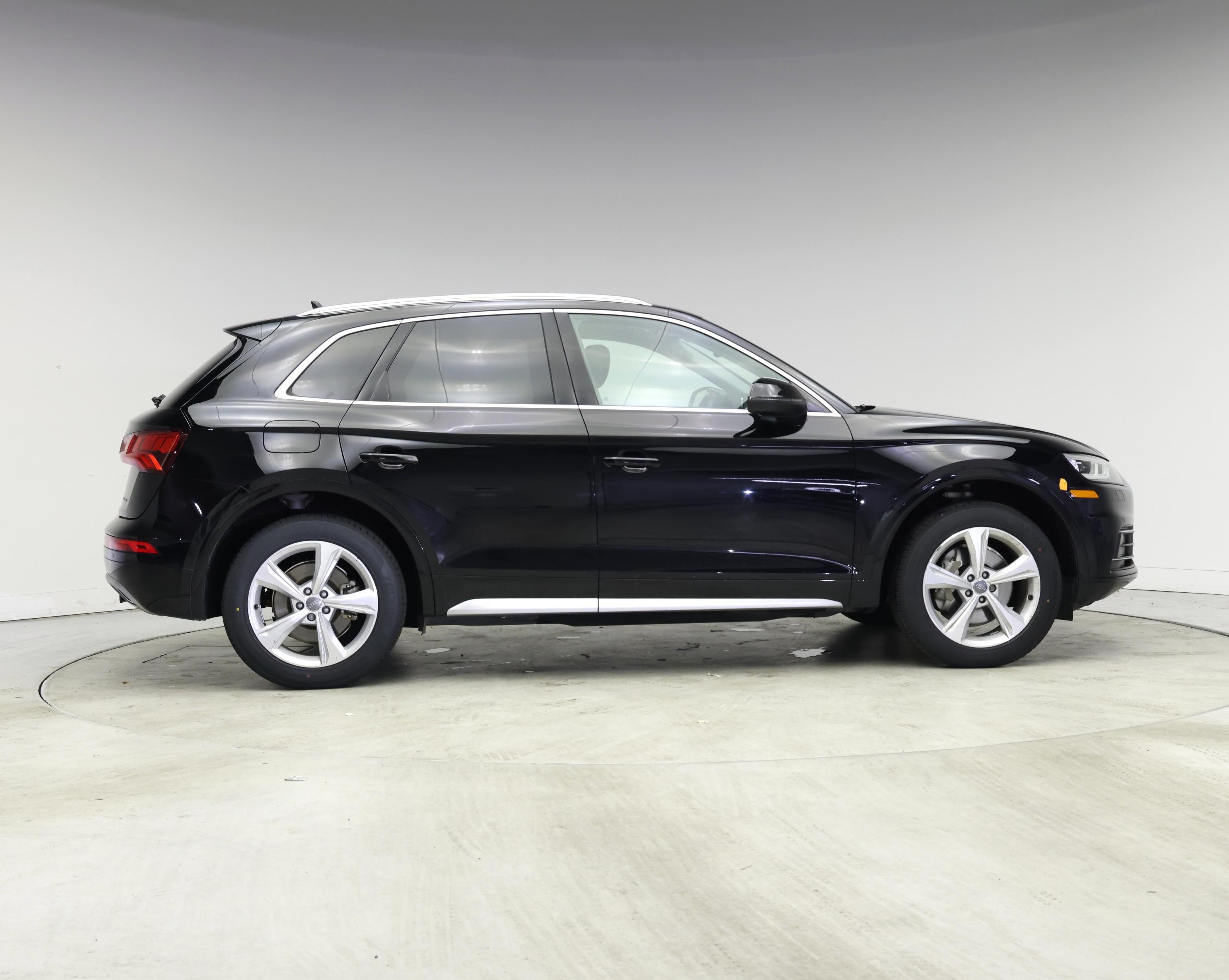 Thumbnail: 2020 Audi Q5 - 7