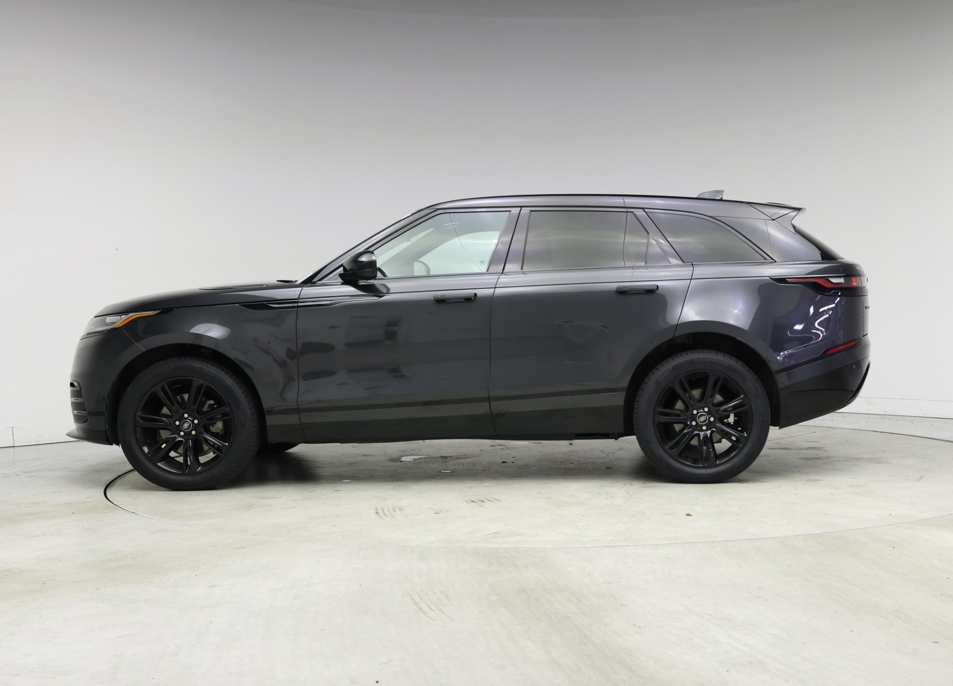 Thumbnail: 2023 Land Rover Range Rover Velar - 3