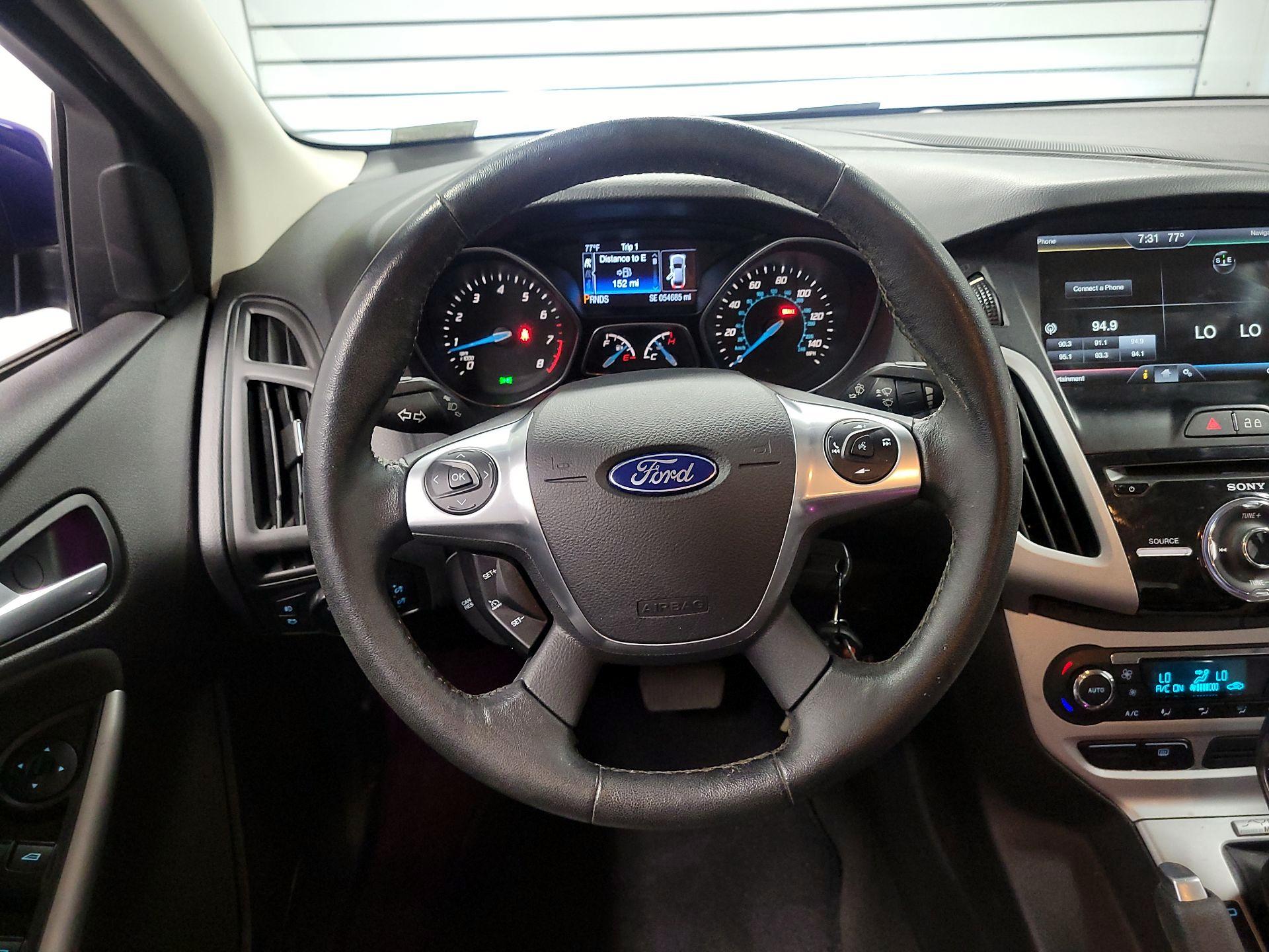 Thumbnail: 2014 Ford Focus - 10