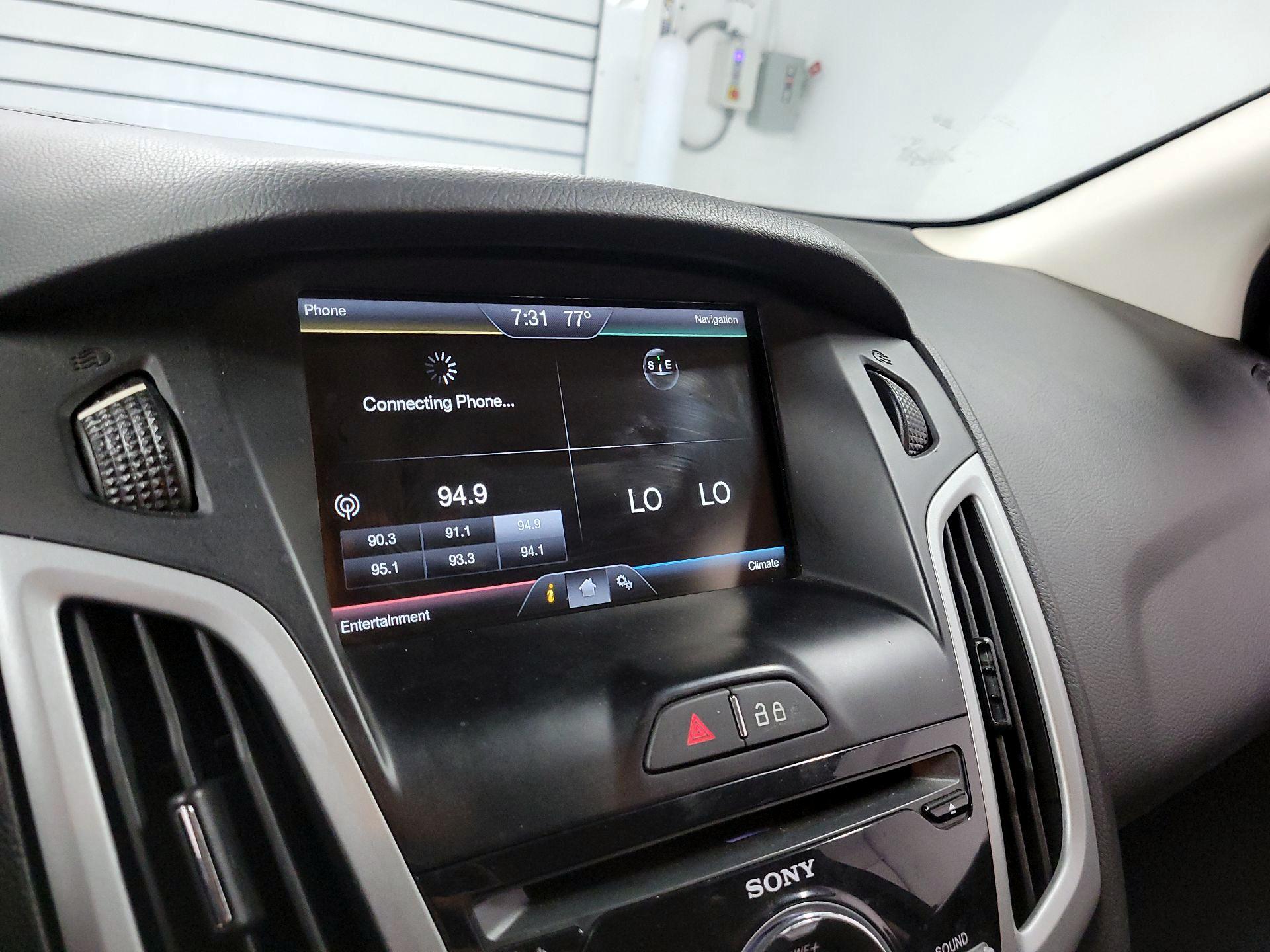 Thumbnail: 2014 Ford Focus - 14