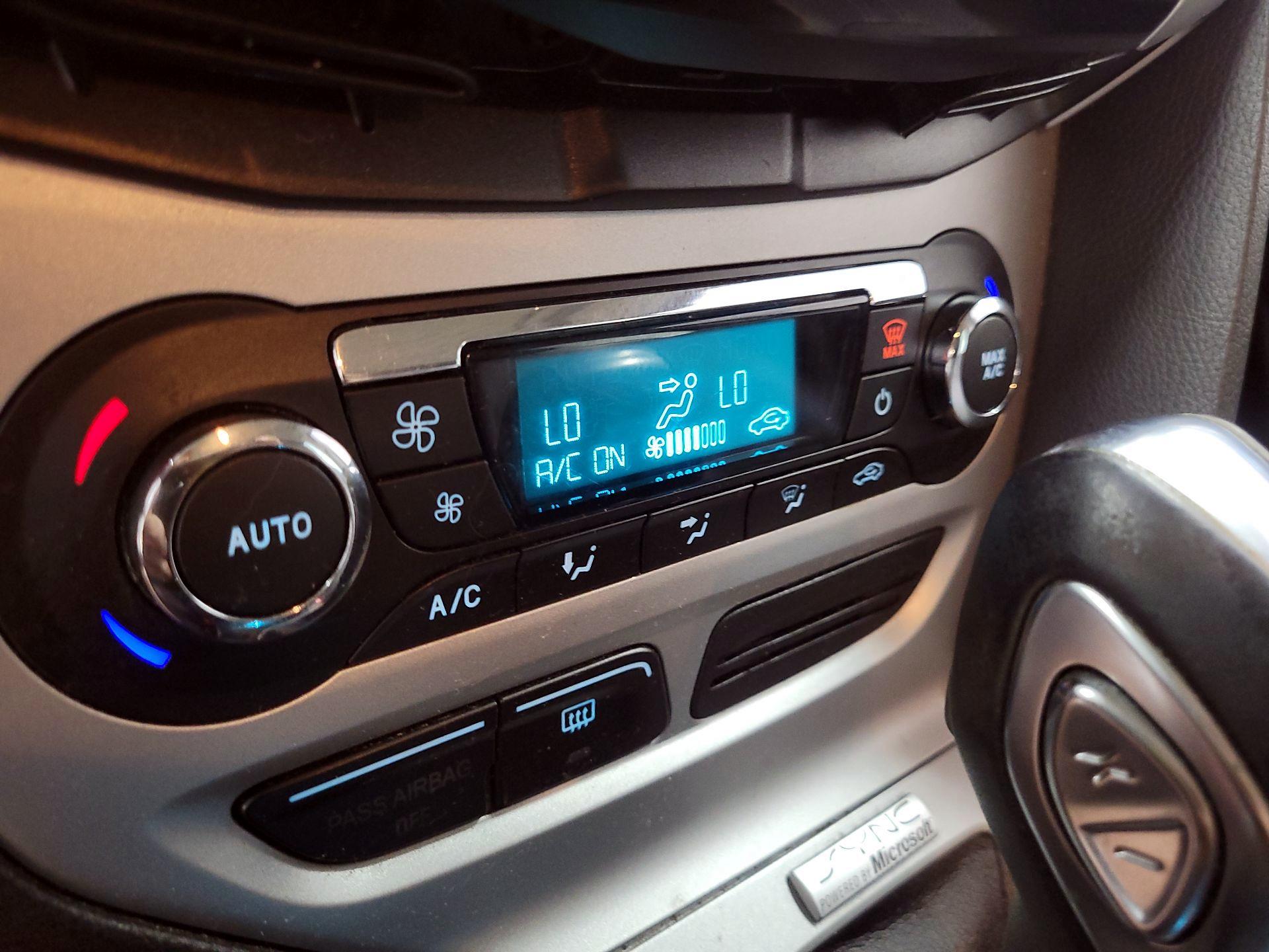 Thumbnail: 2014 Ford Focus - 15