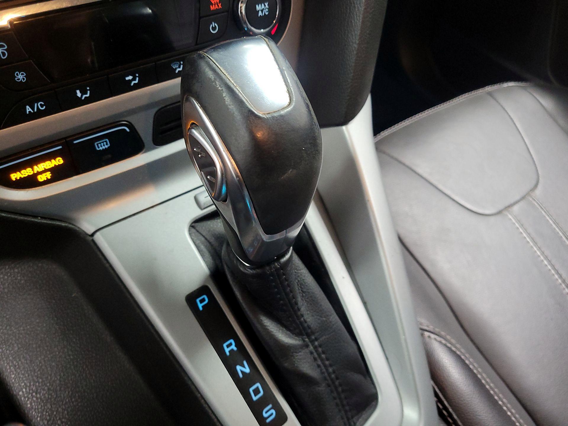 Thumbnail: 2014 Ford Focus - 16