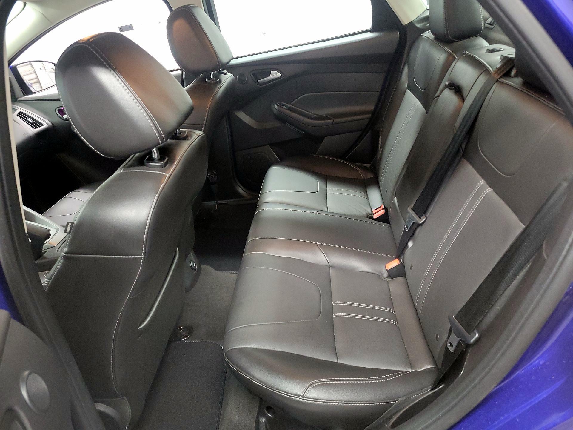 Thumbnail: 2014 Ford Focus - 17