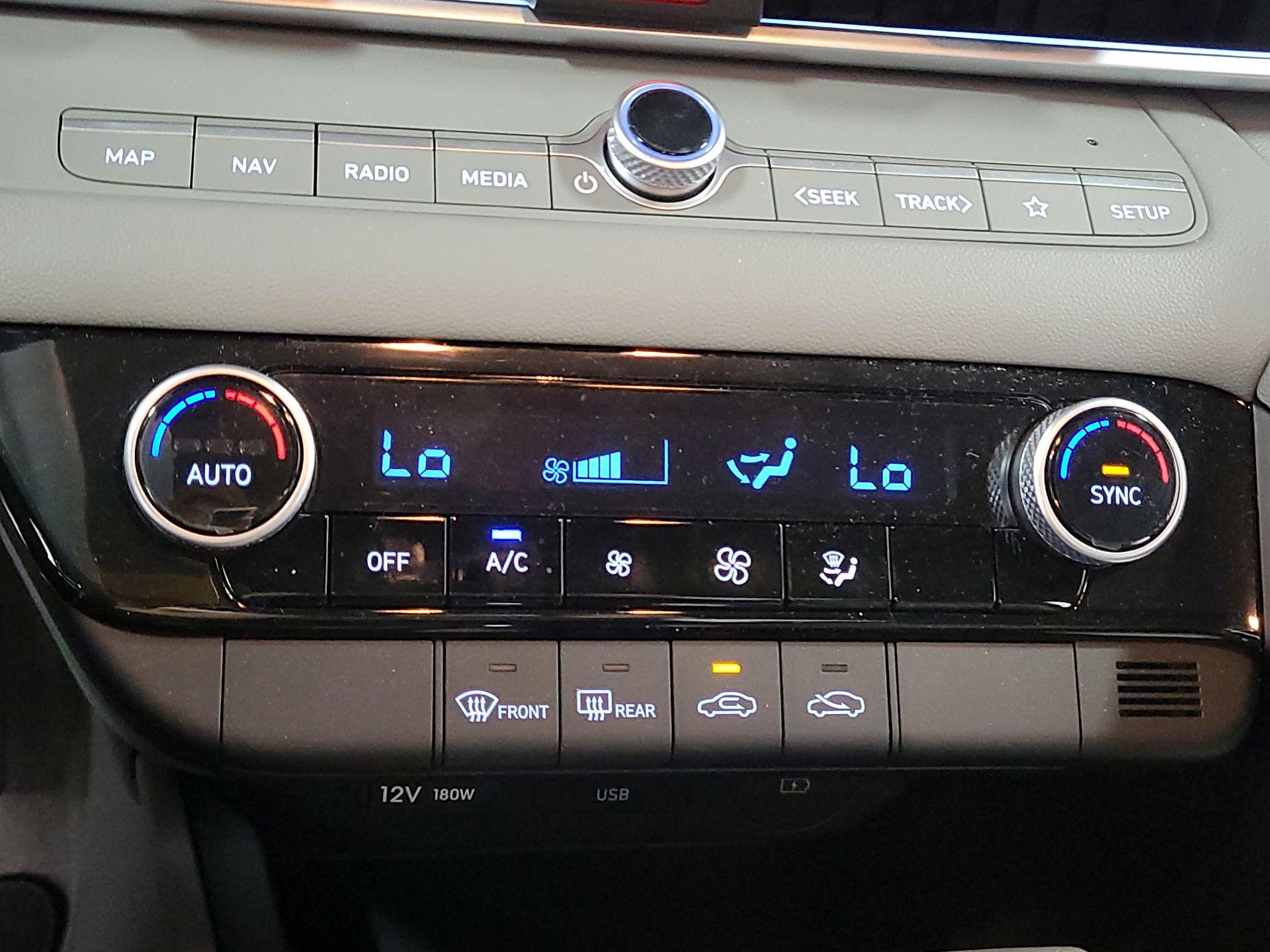 Thumbnail: 2024 Hyundai Elantra - 15