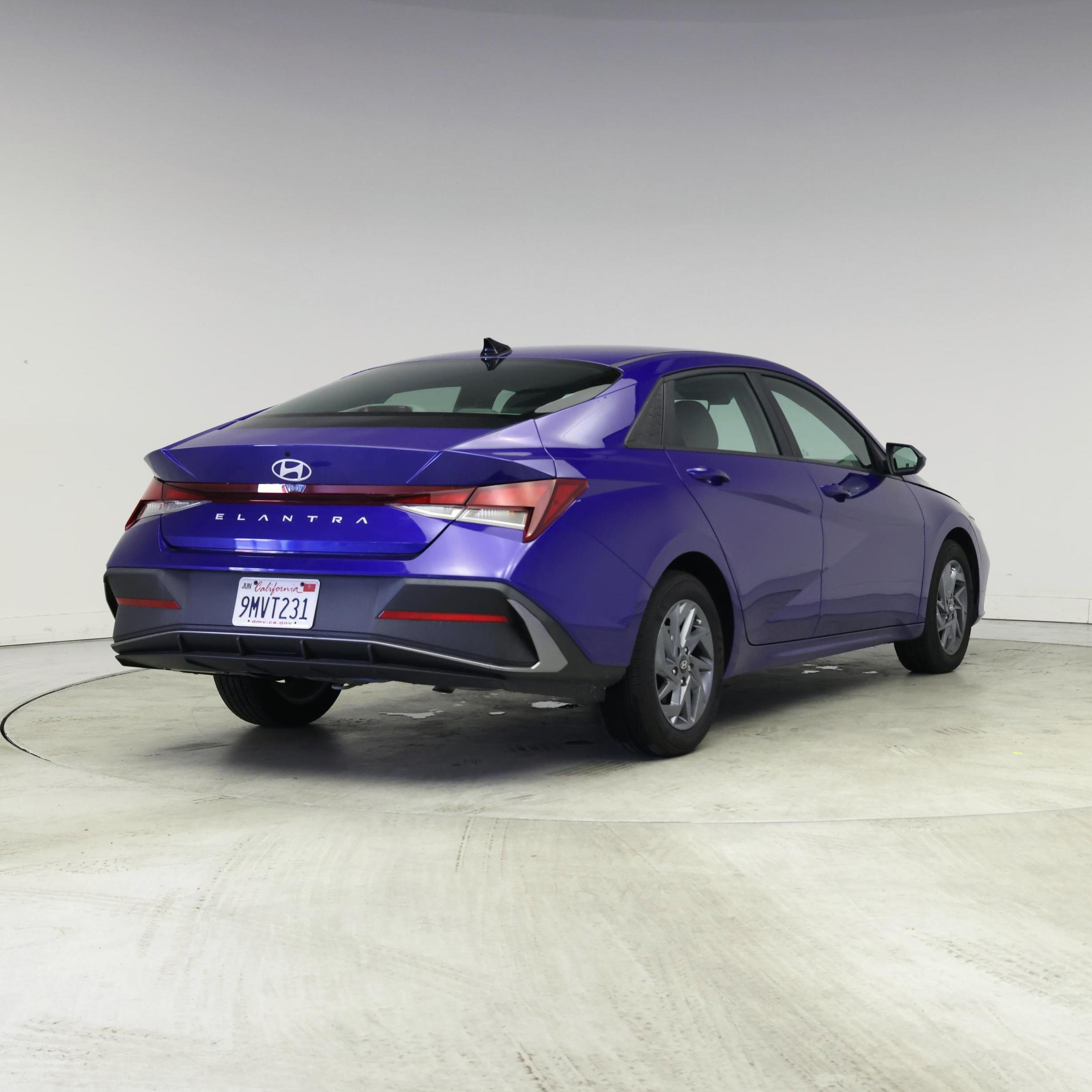 Thumbnail: 2024 Hyundai Elantra - 8
