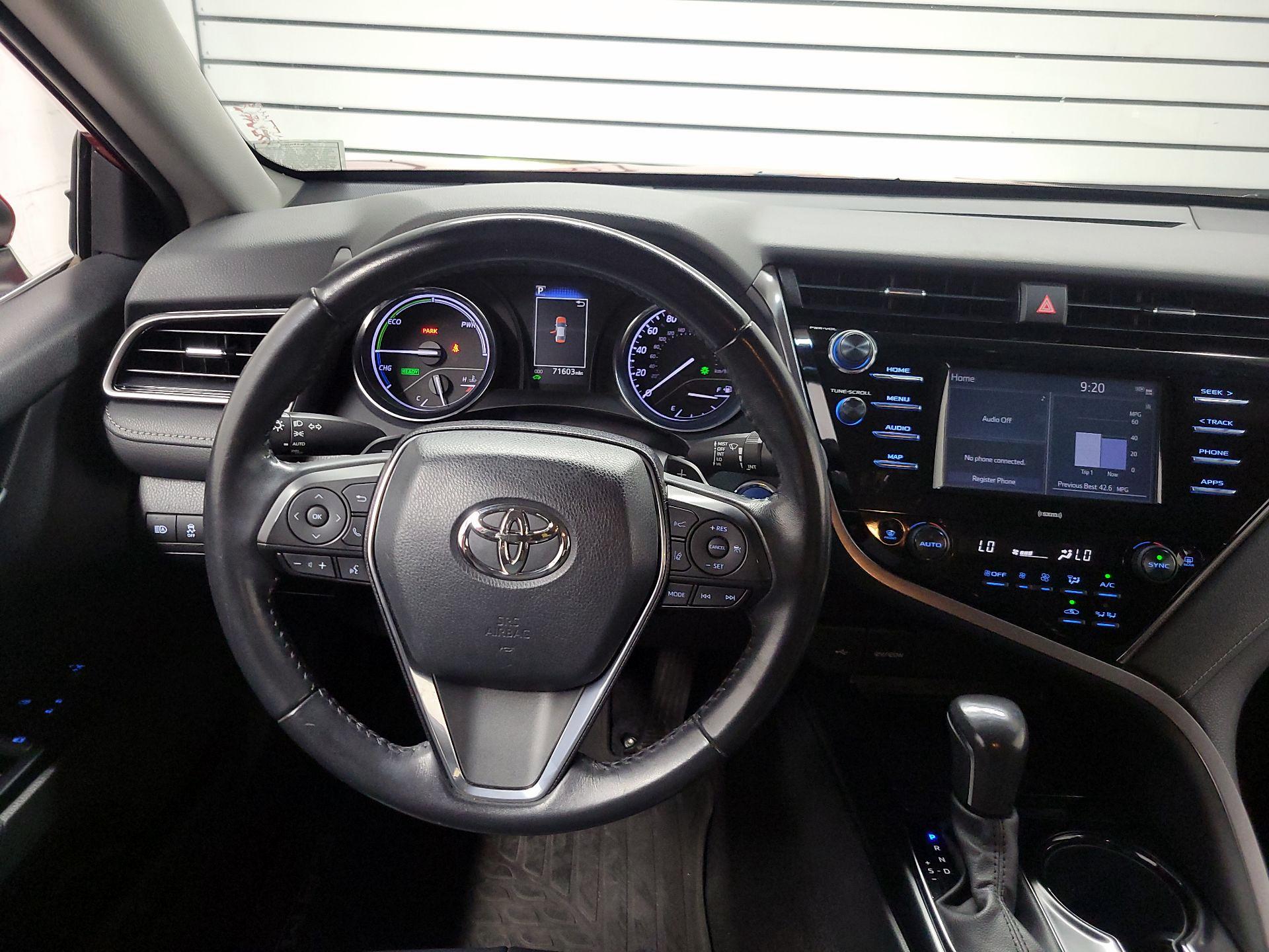 Thumbnail: 2020 Toyota Camry - 10