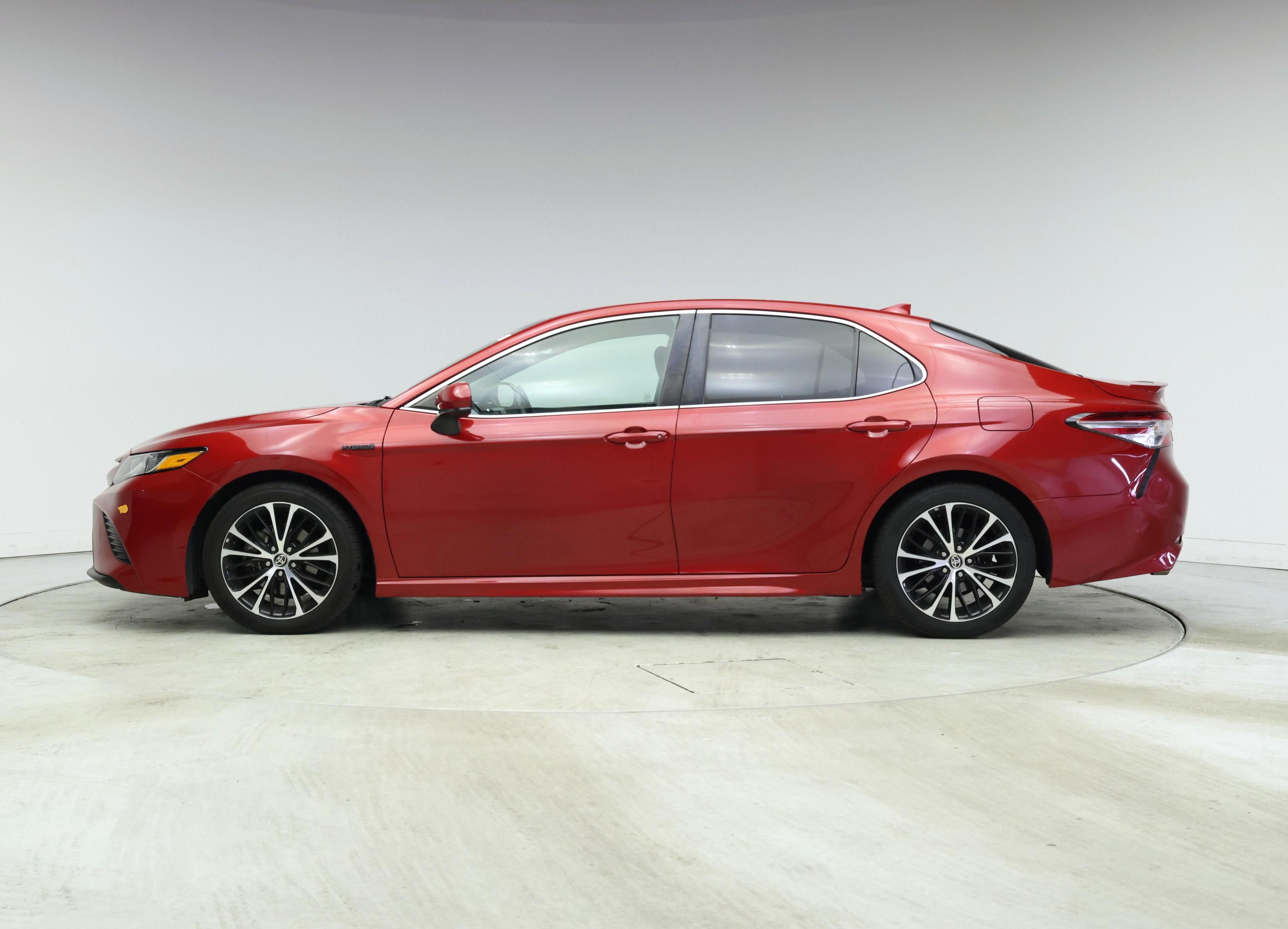 Thumbnail: 2020 Toyota Camry - 3