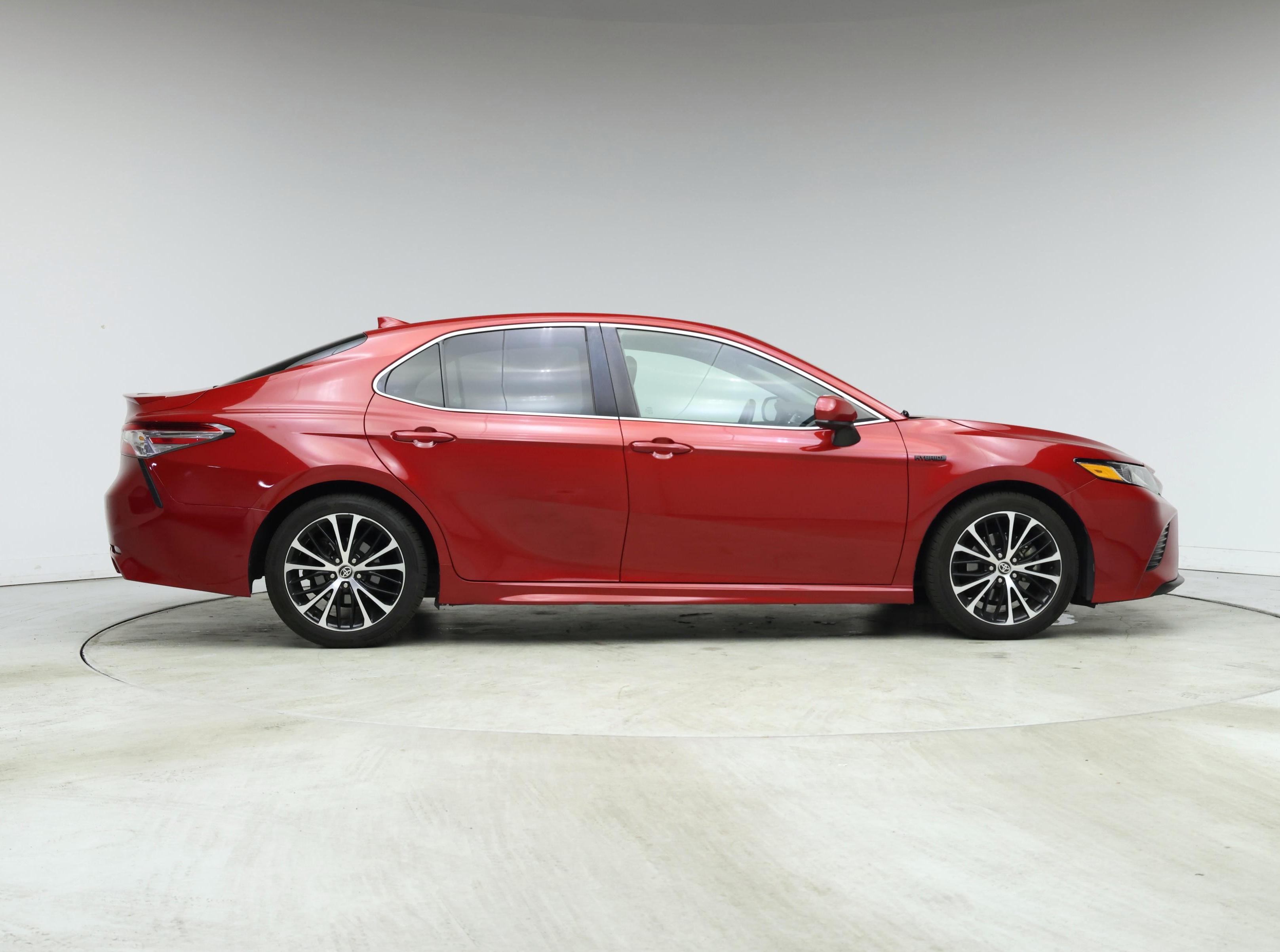 Thumbnail: 2020 Toyota Camry - 7