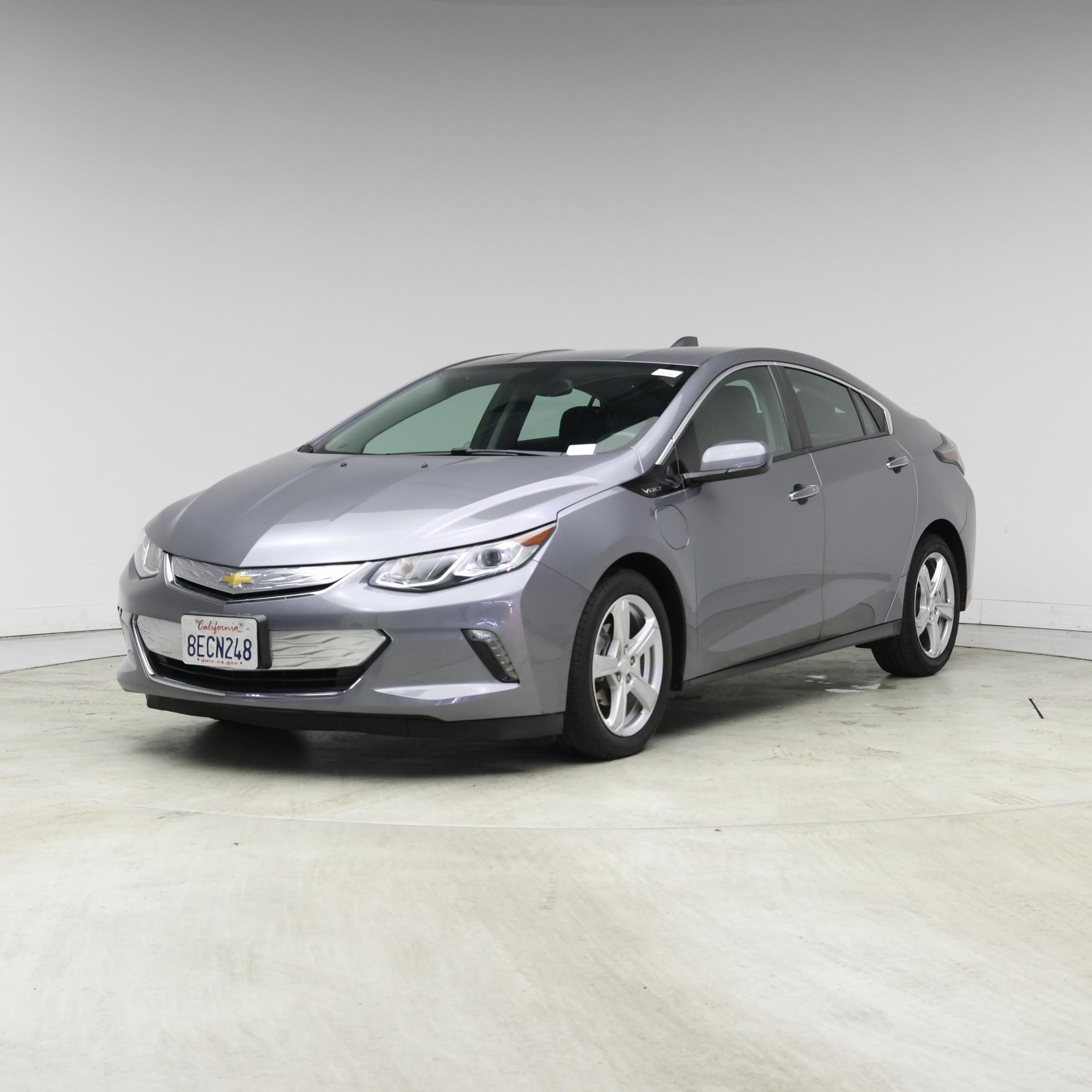 Thumbnail: 2018 Chevrolet Volt - 4