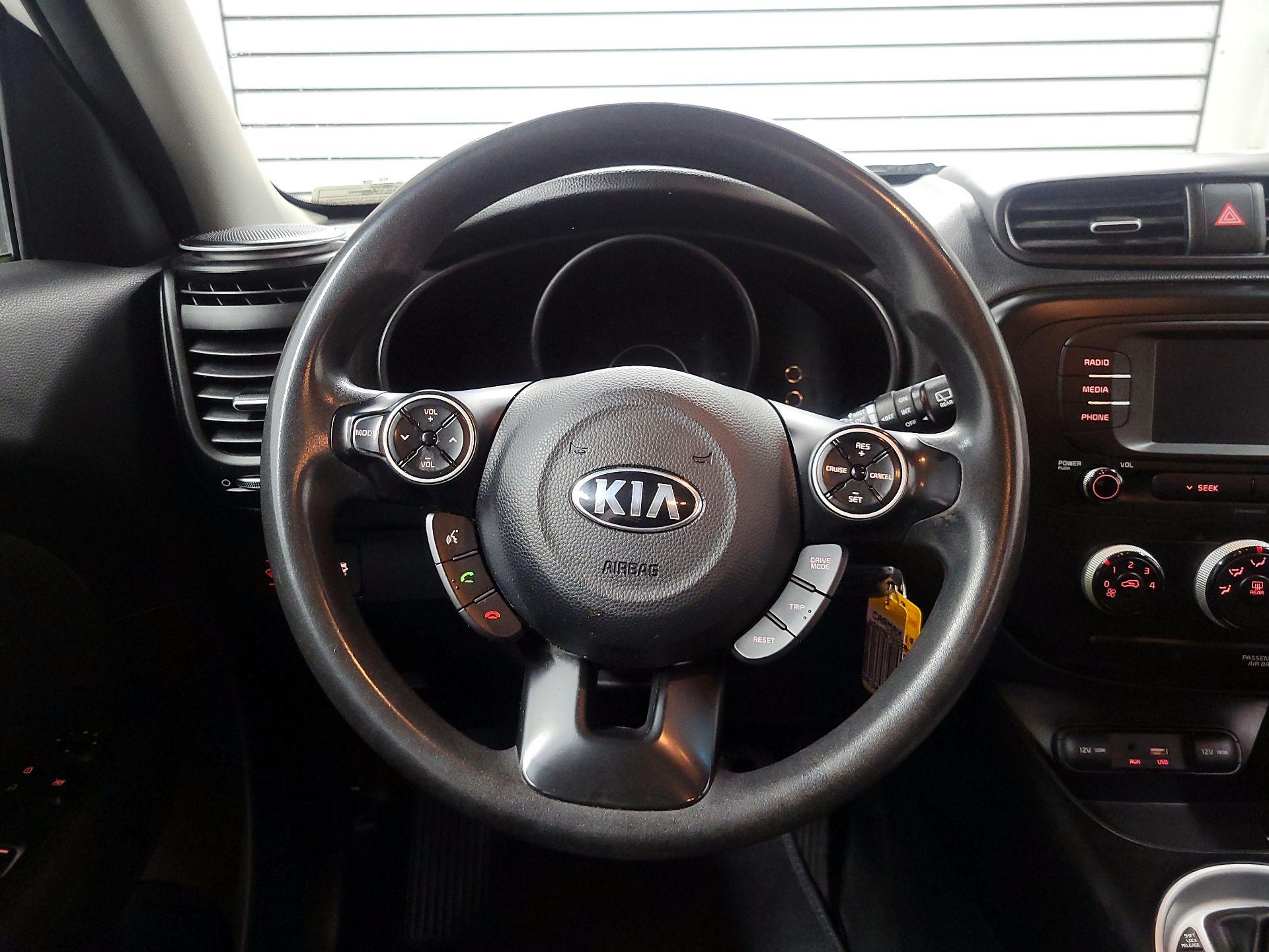Thumbnail: 2019 Kia Soul - 10