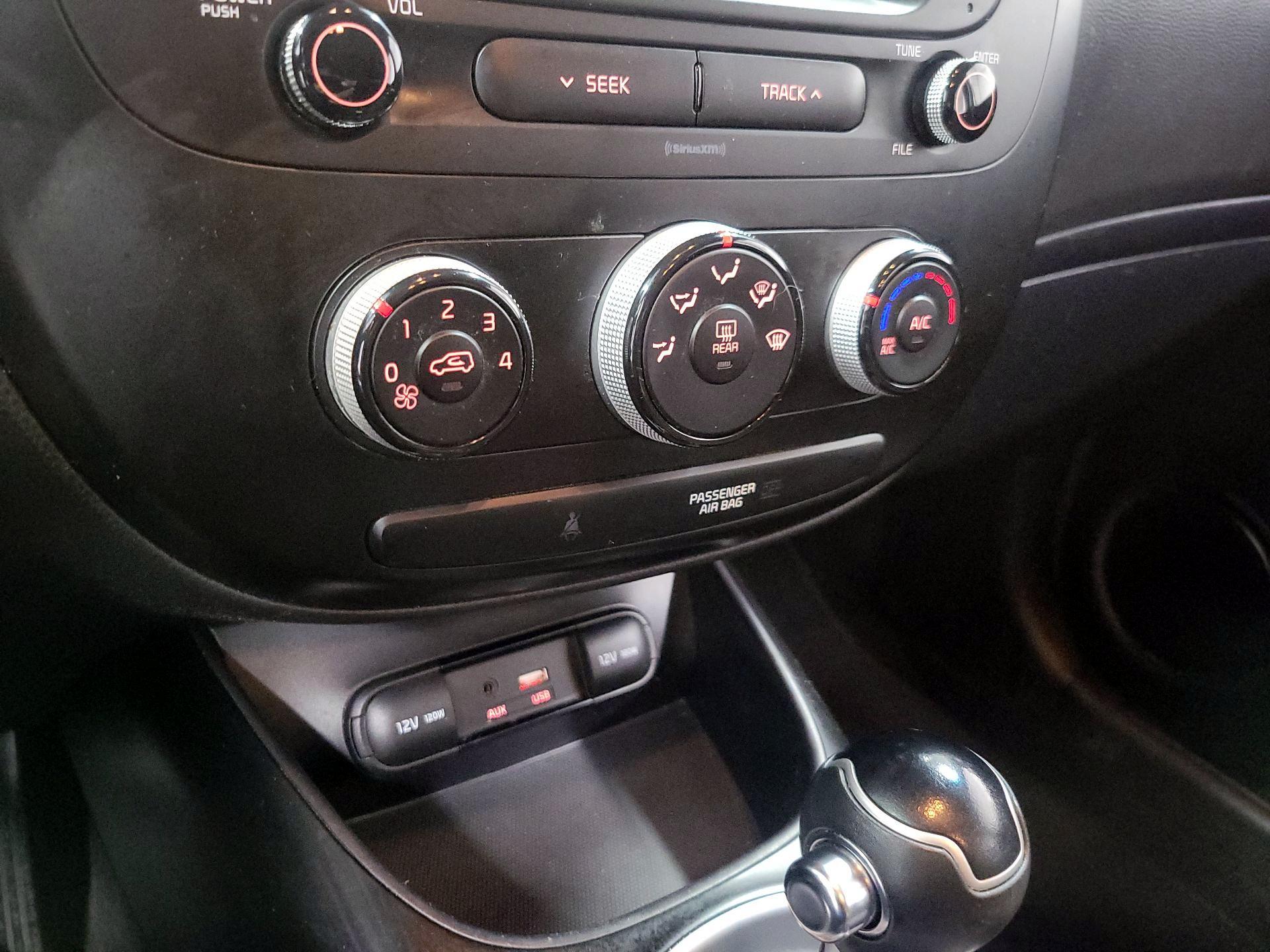 Thumbnail: 2019 Kia Soul - 15