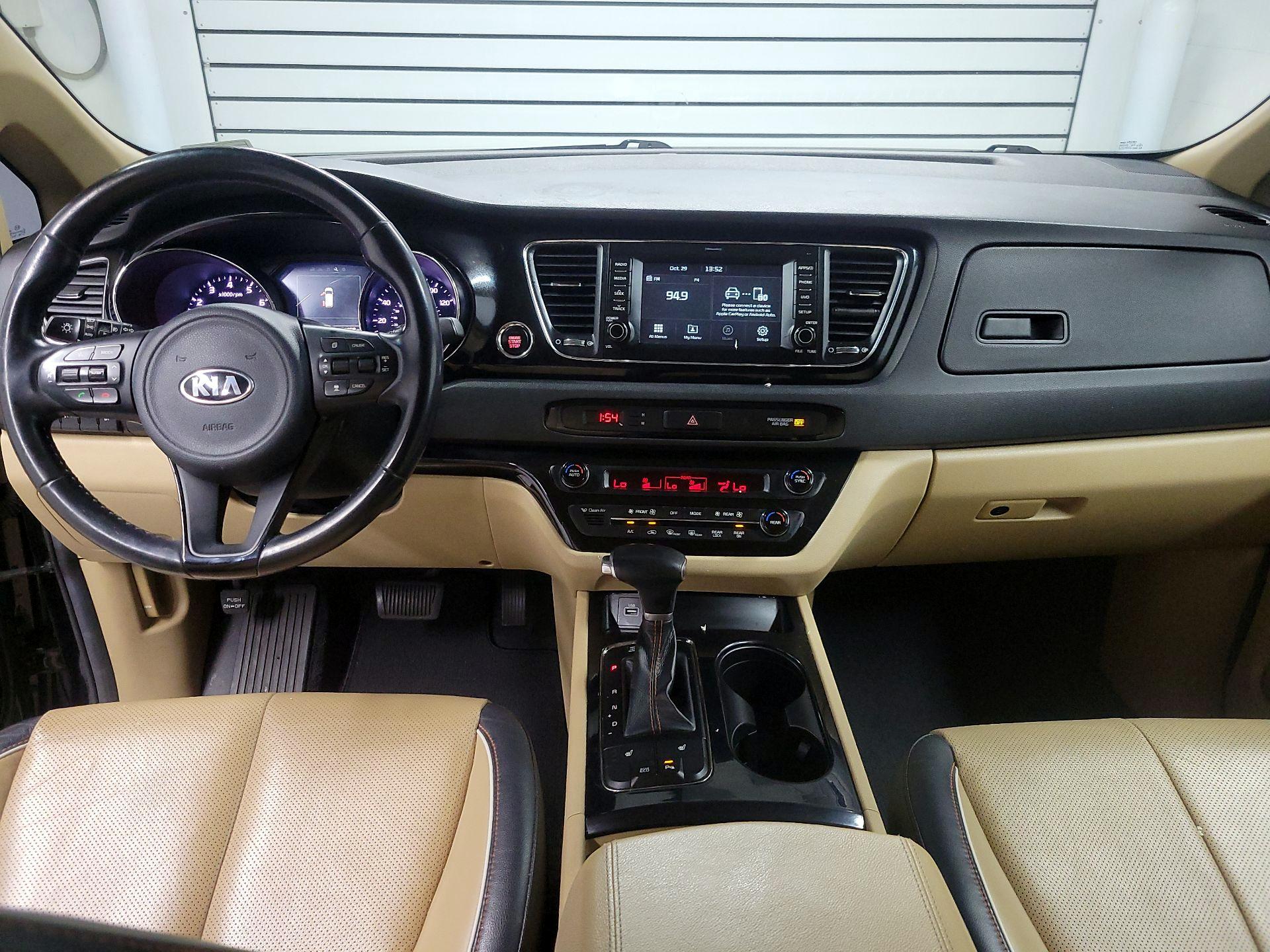 Thumbnail: 2017 Kia Sedona - 9