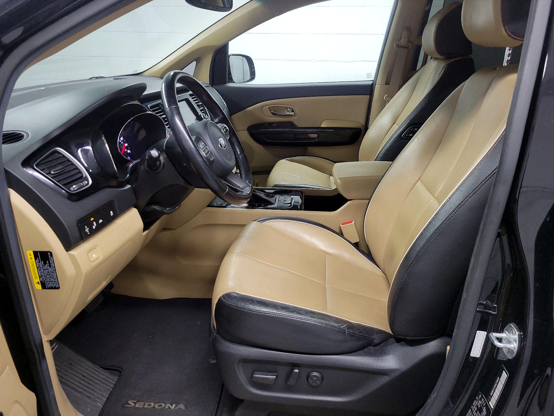 Thumbnail: 2017 Kia Sedona - 11